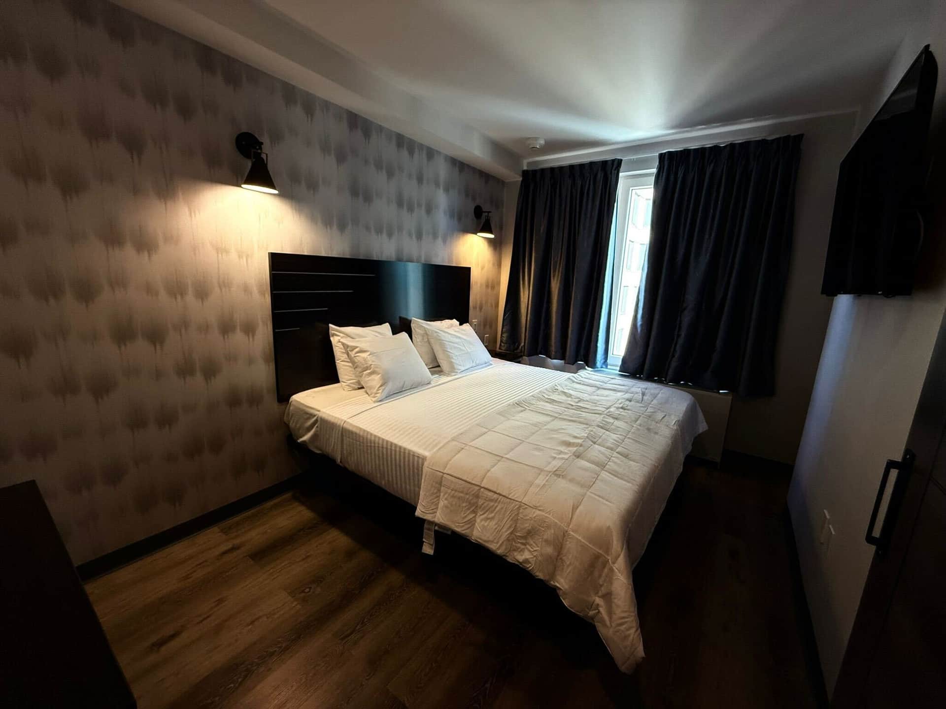 Bkway Hotel Brooklyn