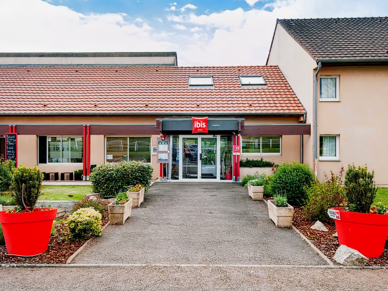 ibis Avallon