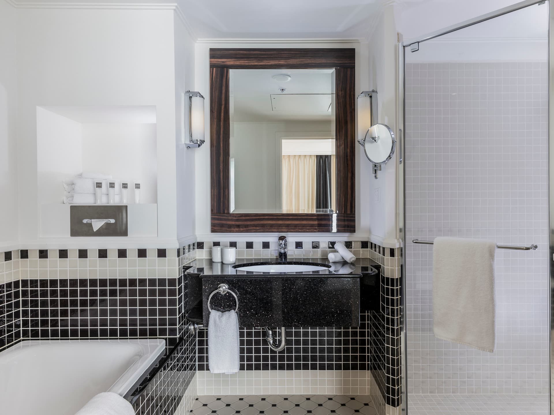 Swissôtel Sydney