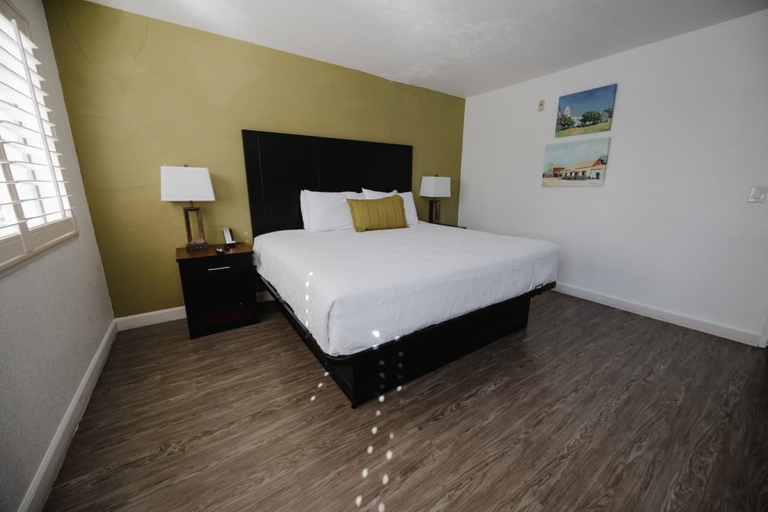 Old Town Western Inn