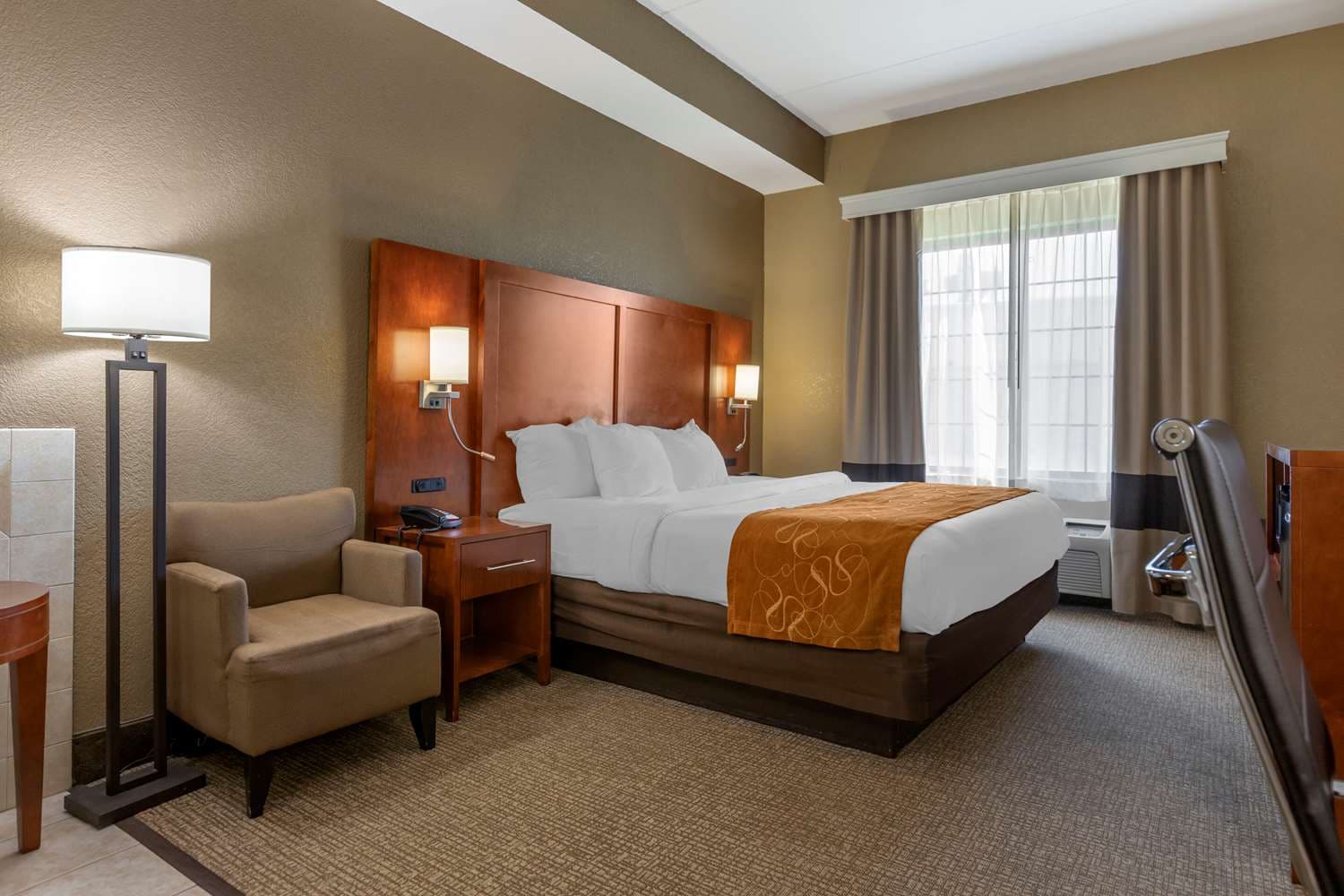 Comfort Suites Grand Rapids South
