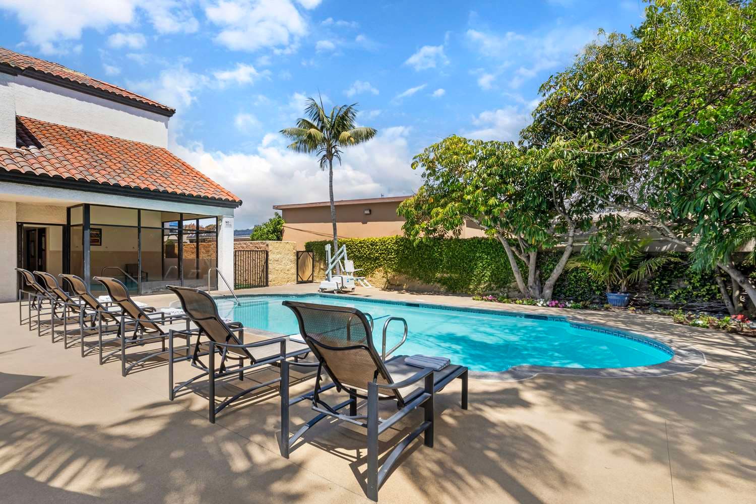 Best Western Plus Newport Mesa Inn