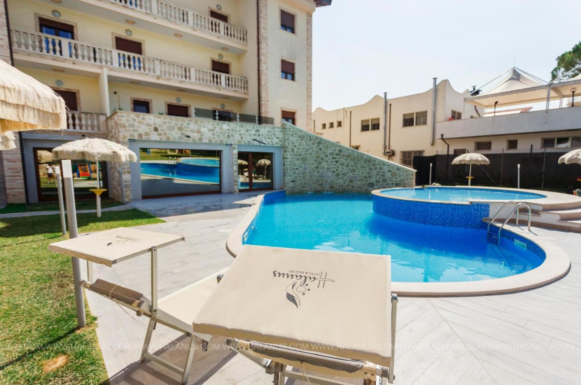 Halanus Hotel And Resort