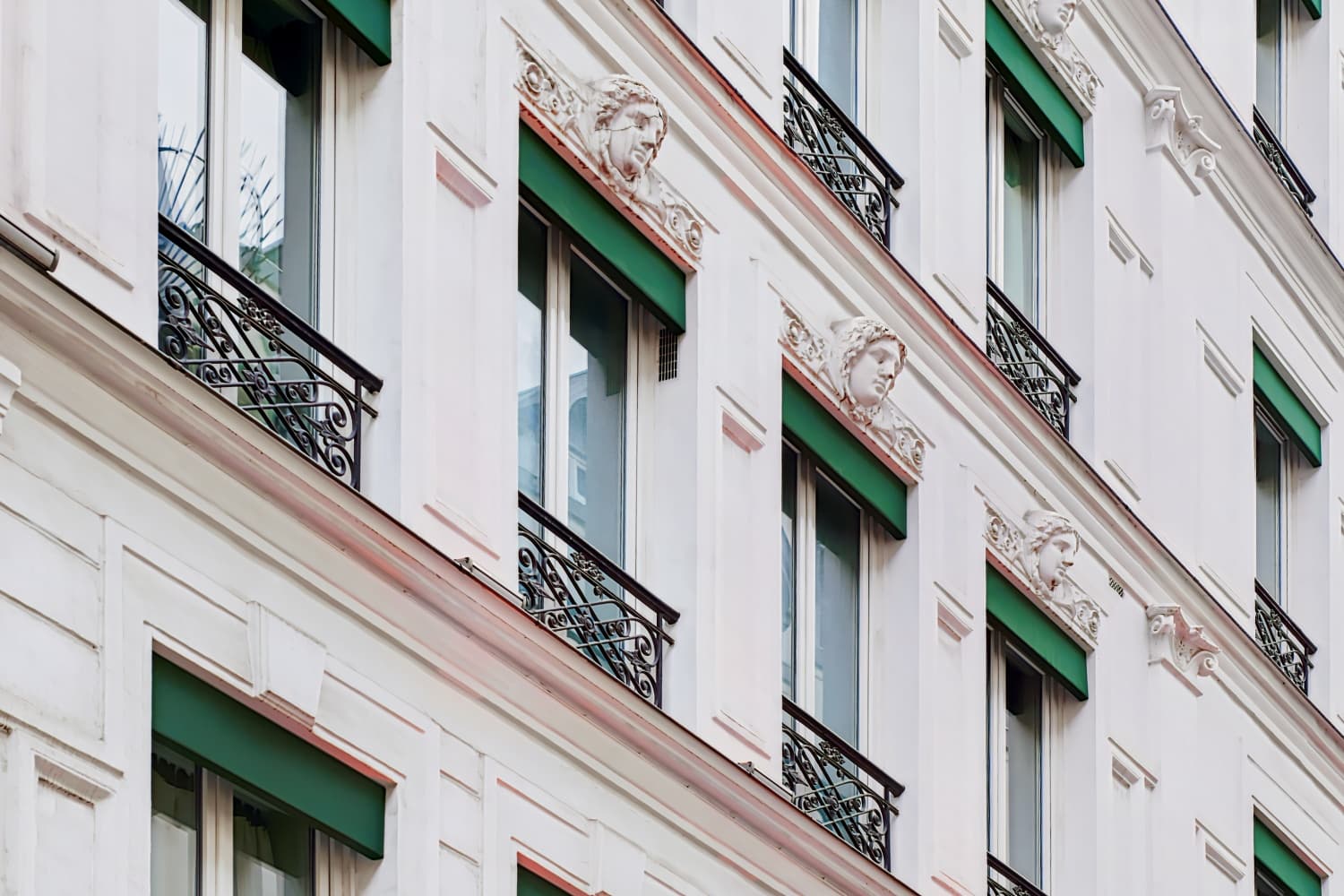 10 Opéra by HappyCulture