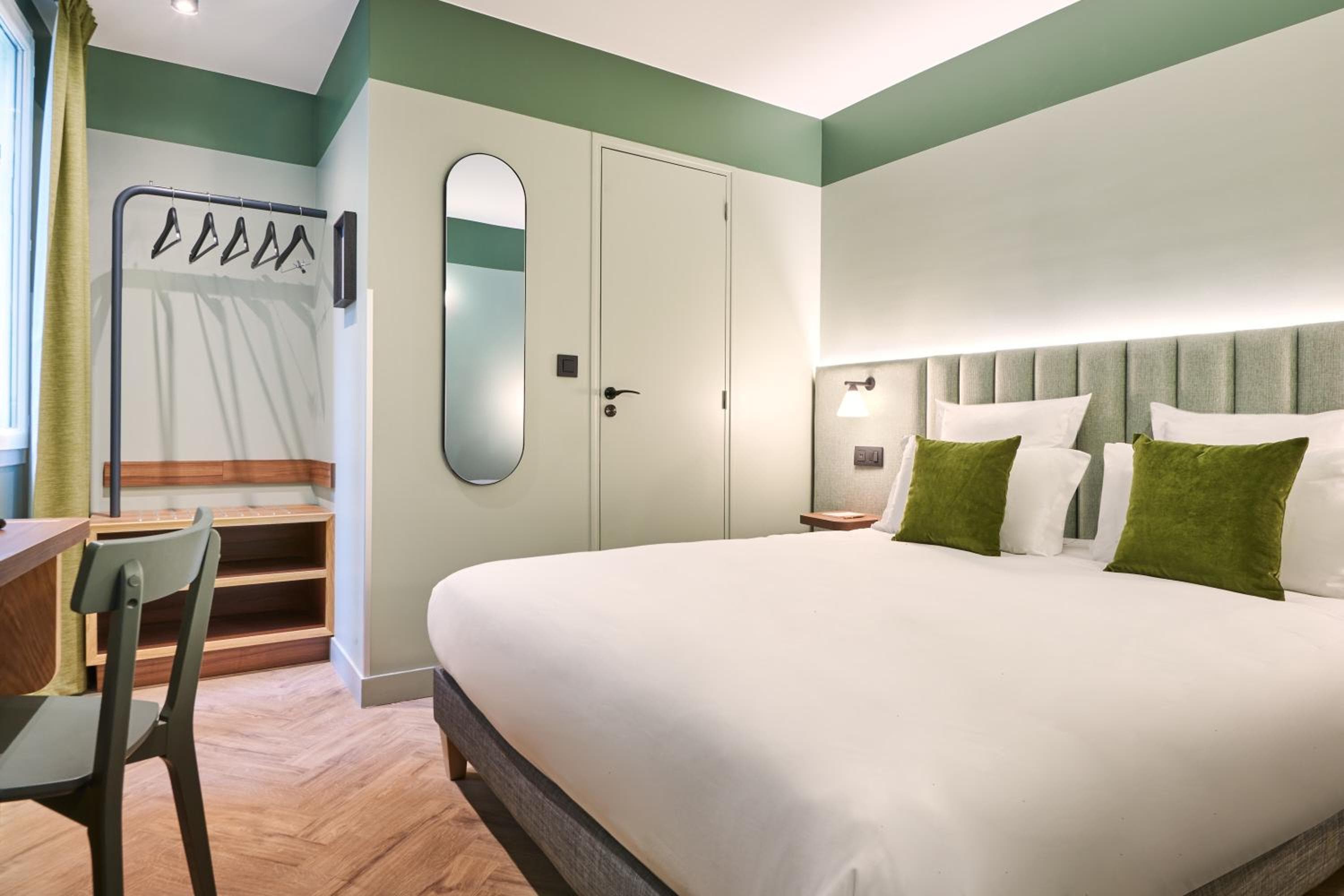 10 Opéra by HappyCulture