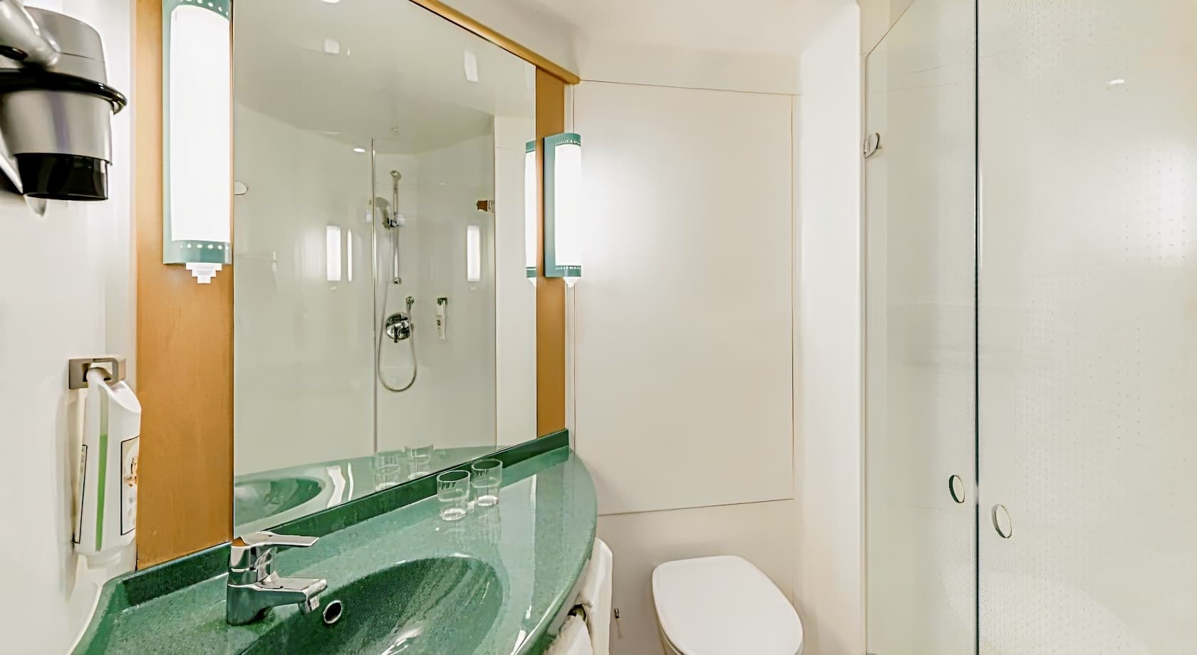 ibis Aix-en-Provence