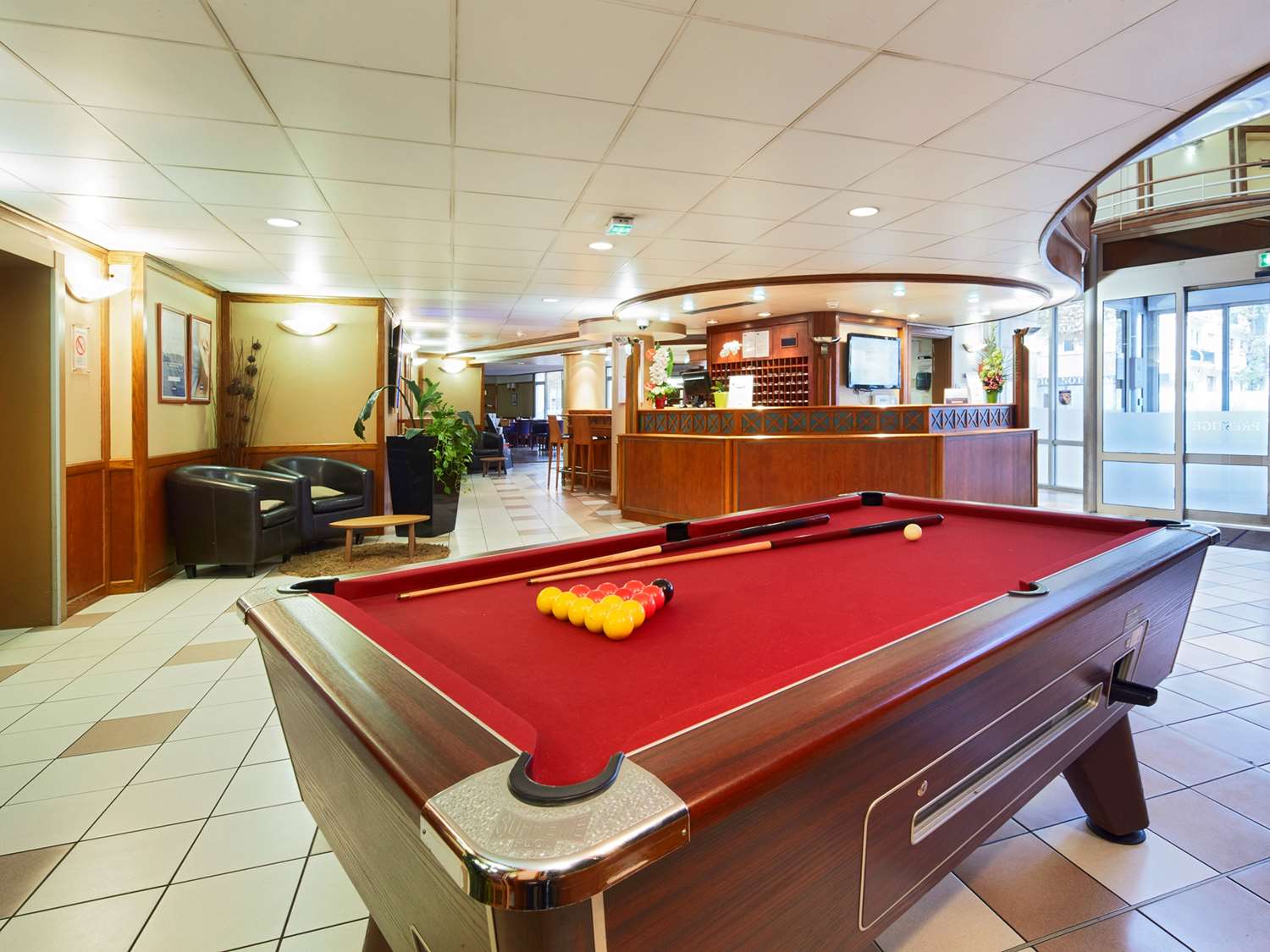 Kyriad Prestige Joinville le Pont