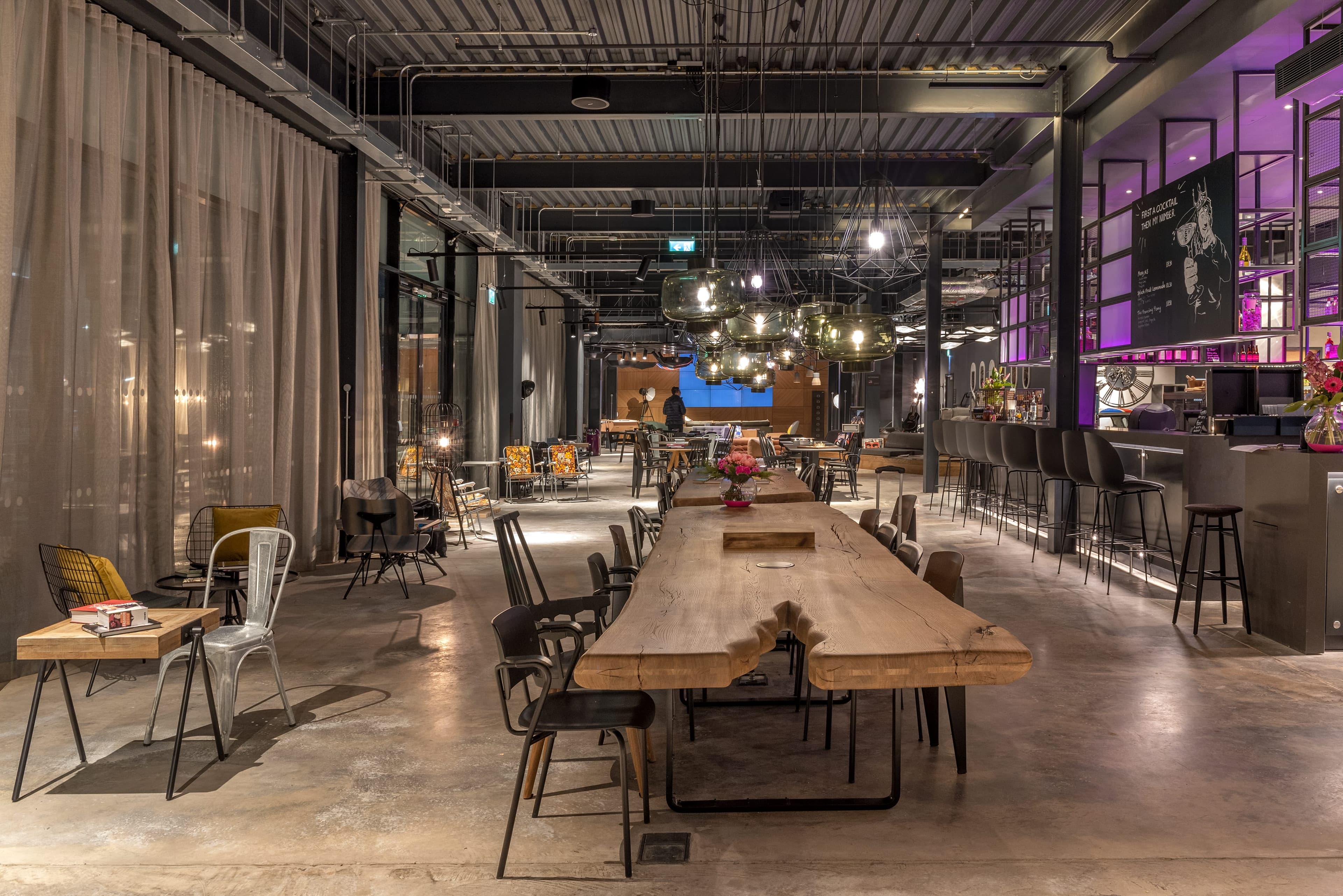 Moxy London Heathrow Airport