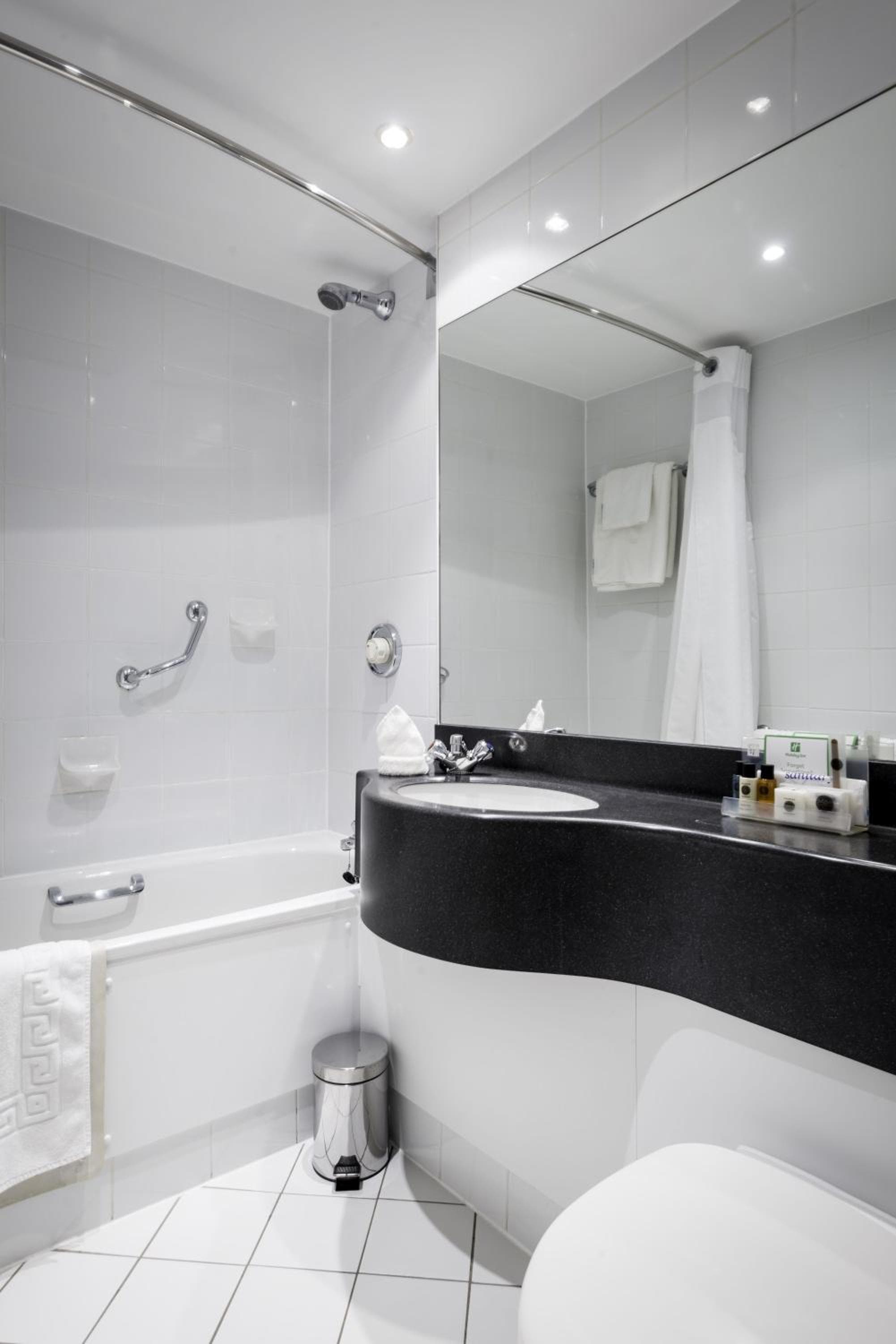 Holiday Inn Glasgow Airport, an IHG Hotel