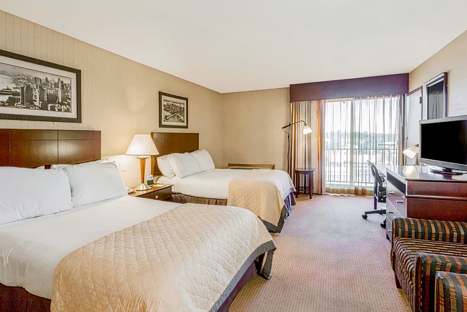 Wyndham Garden Newark Airport