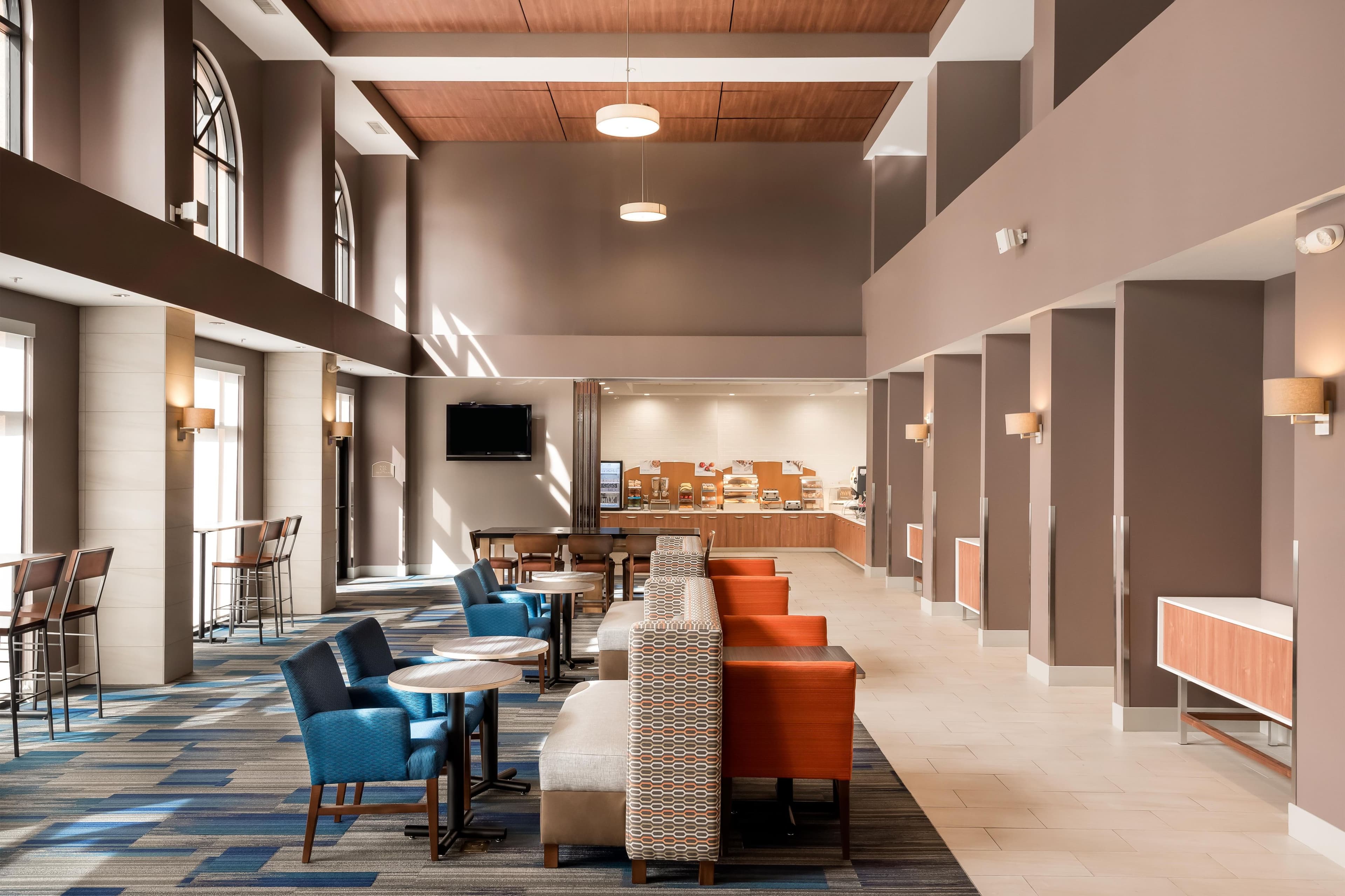 Holiday Inn Express & Suites Ontario Airport, an IHG Hotel