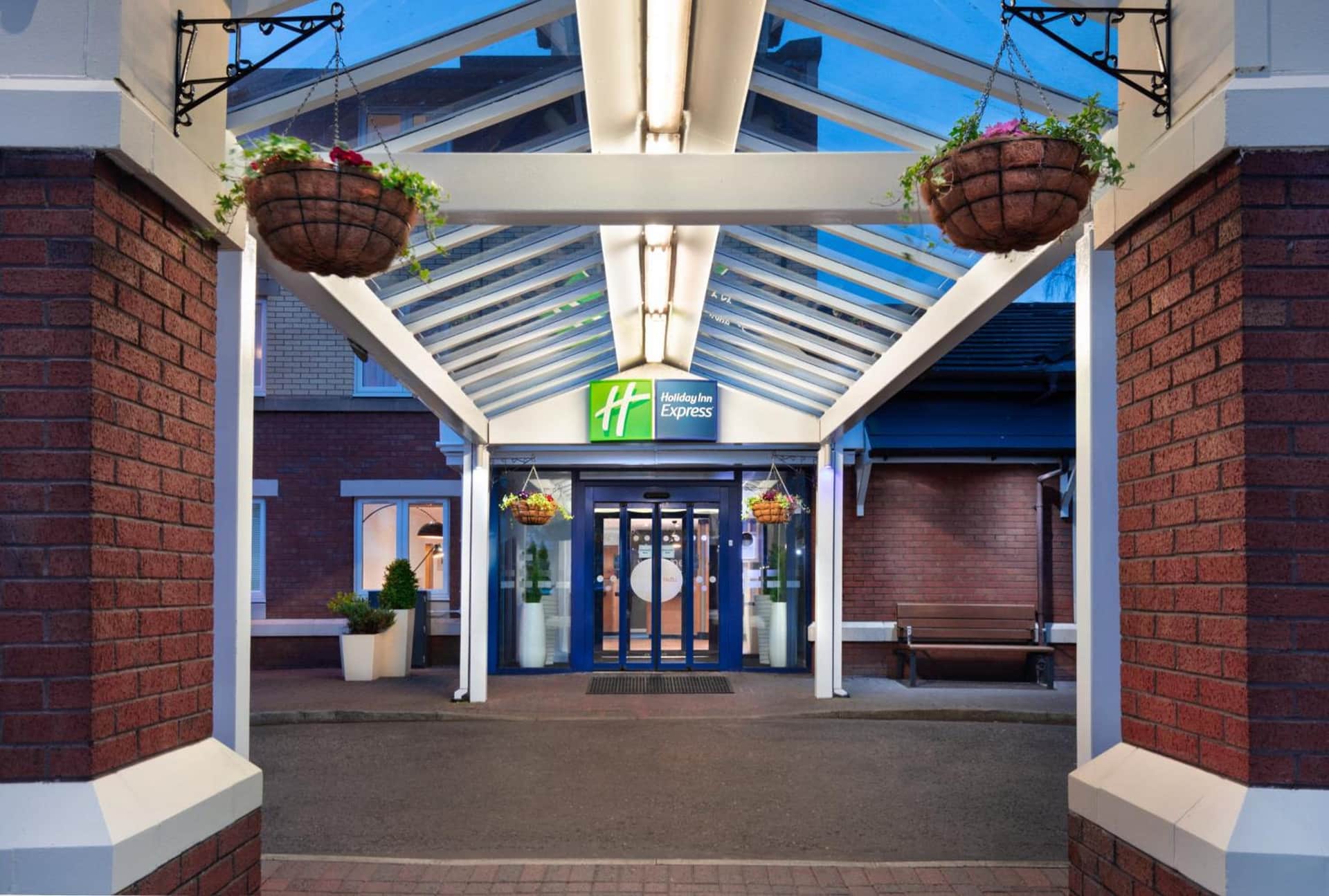 Holiday Inn Express Strathclyde Park