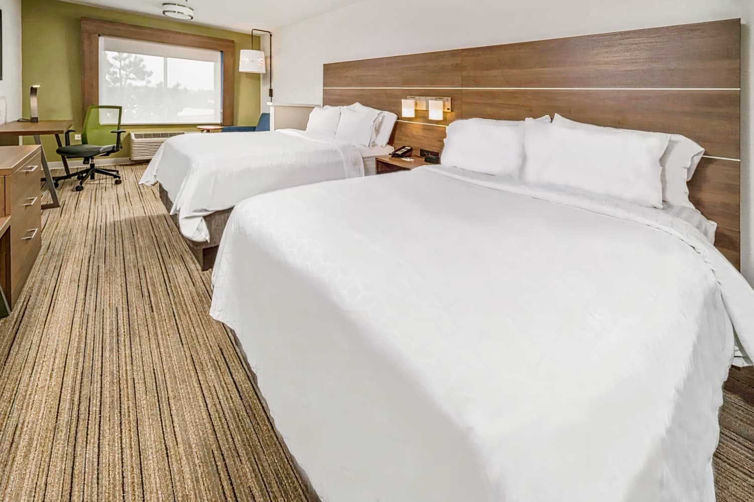 Holiday Inn Express Chicago Northwest-Vernon Hills, an IHG Hotel