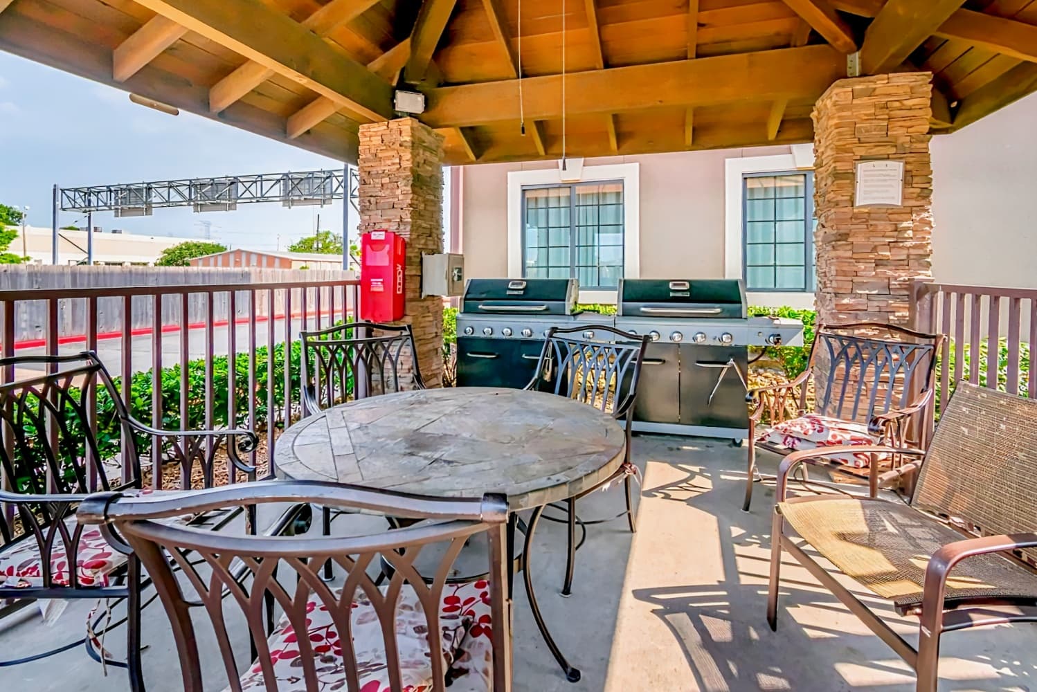 Staybridge Suites Houston - IAH Airport