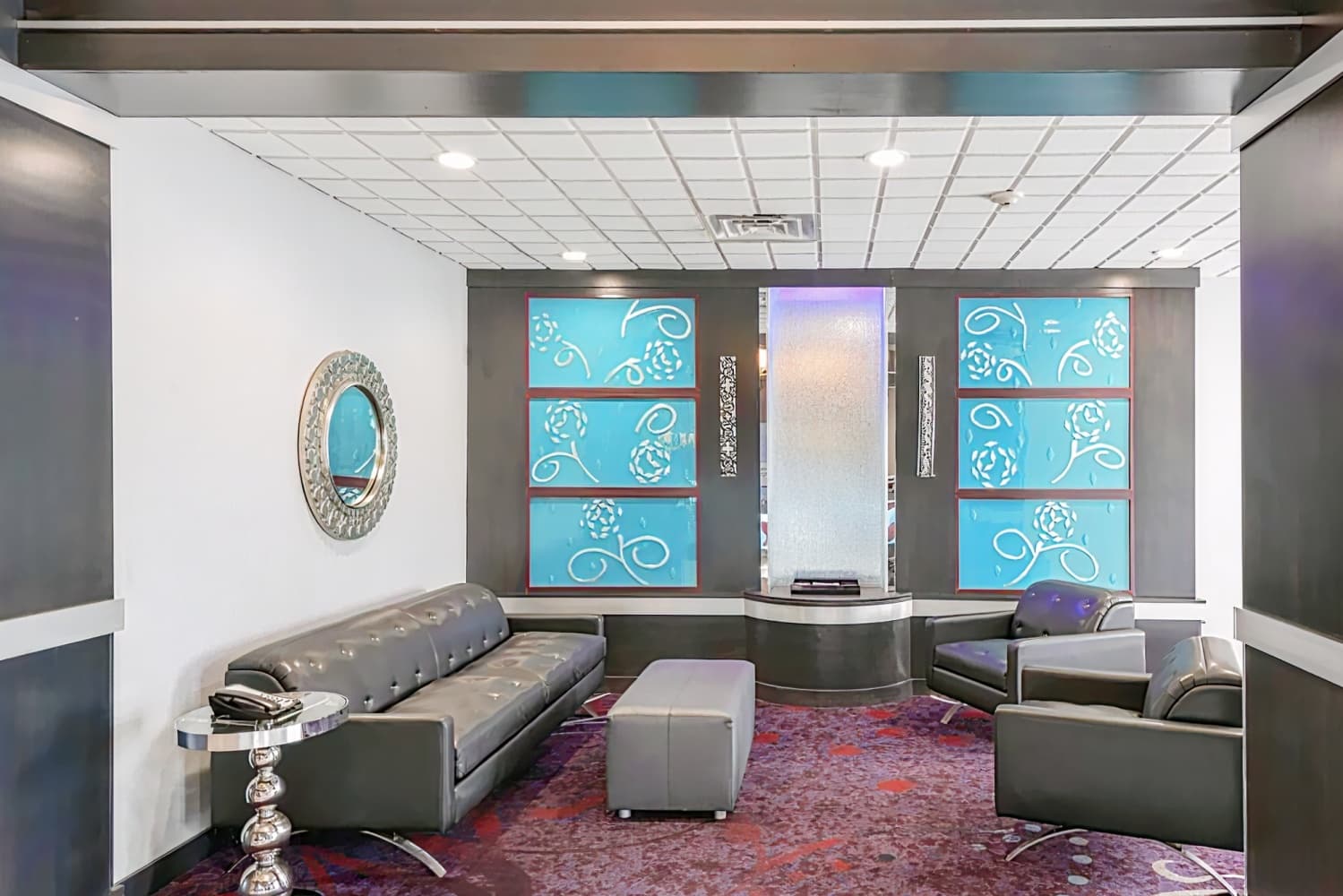 Holiday Inn Express & Suites Columbus - Polaris Parkway