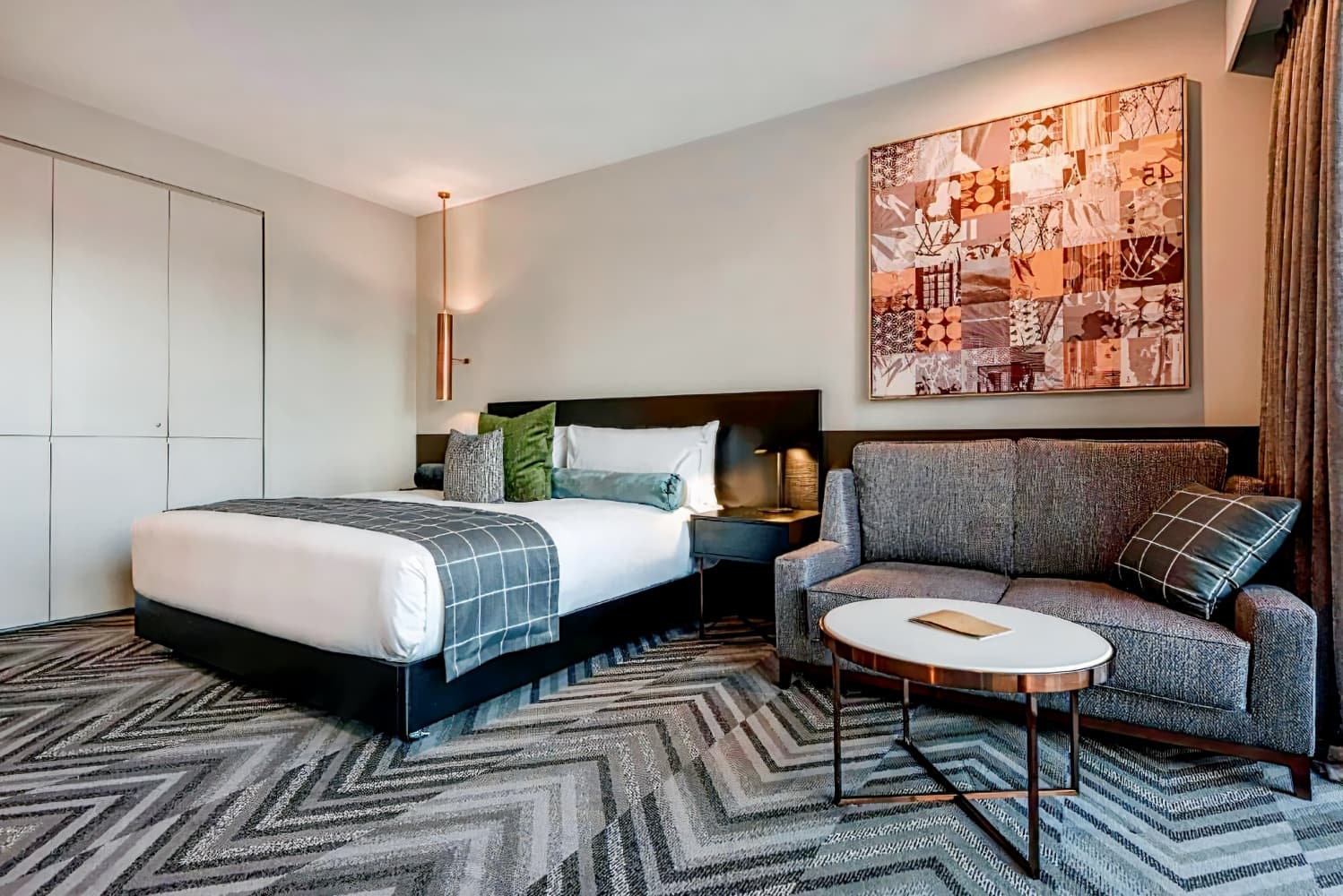 Peppers Kings Square Hotel