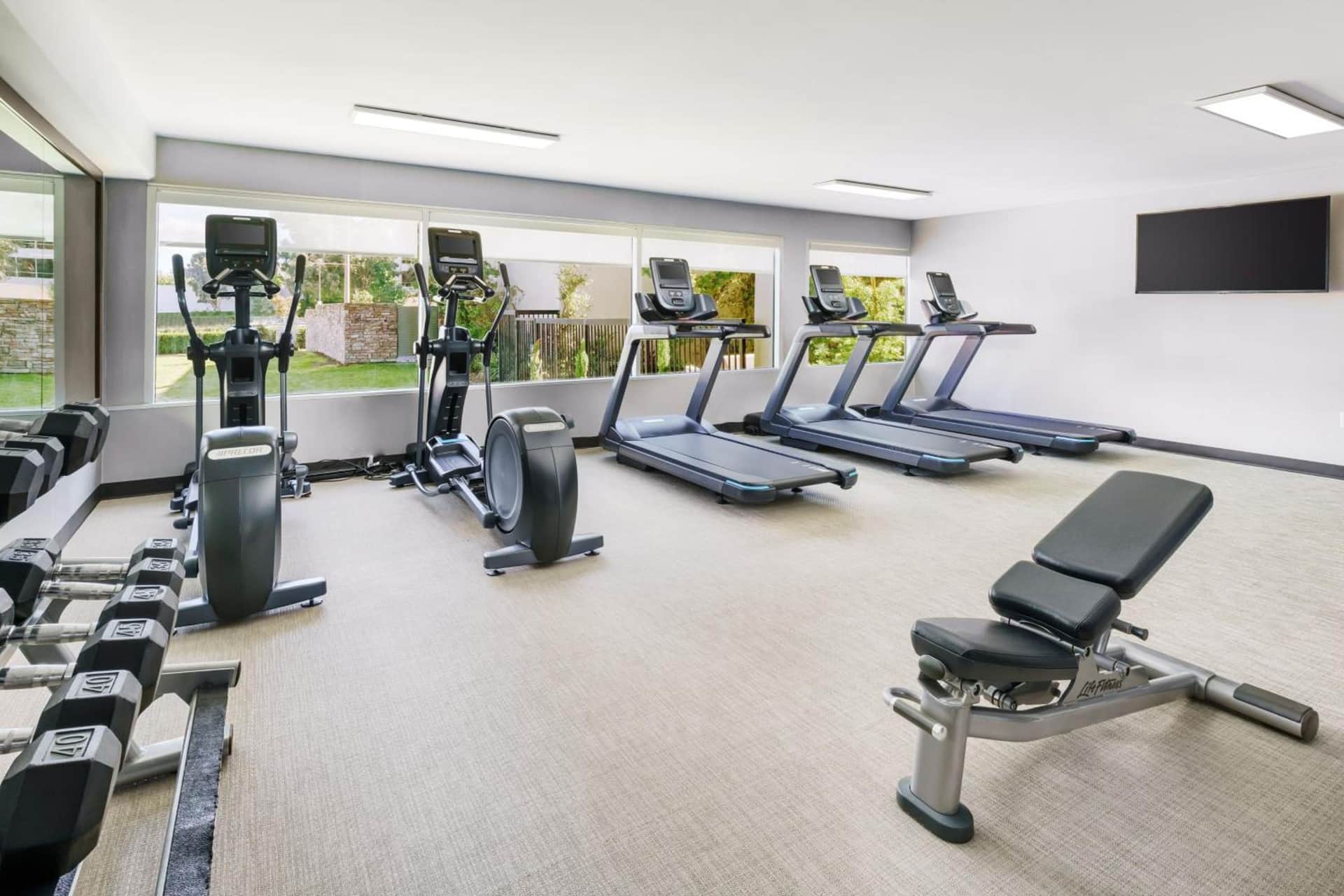 Courtyard by Marriott Los Angeles Woodland Hills