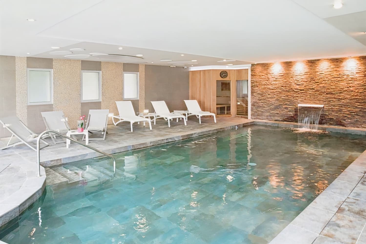 Château Belmont Tours by The Crest Collection