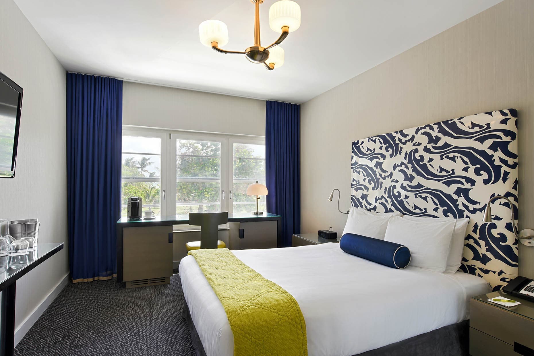 Hotel Breakwater South Beach