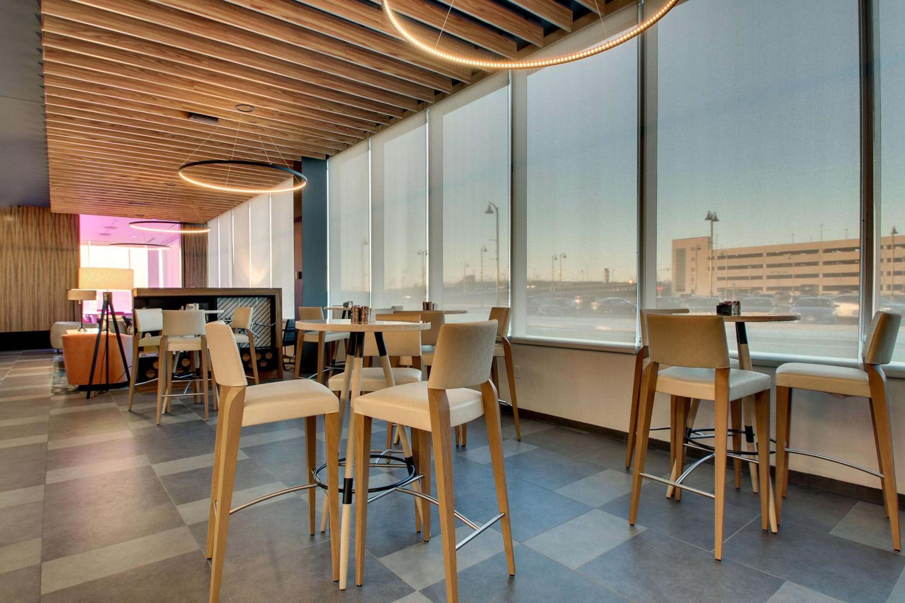 The Rose Hotel Chicago O'hare Tapestry Collection by Hilton