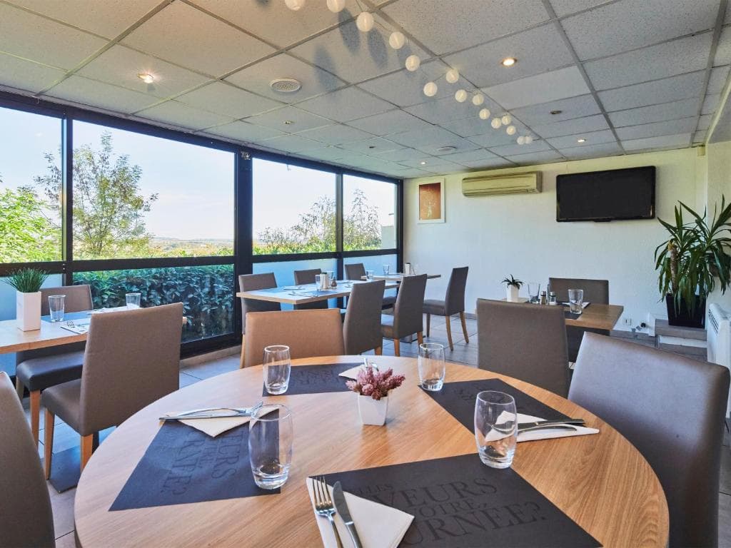 Hôtel Kyriad Paris Nord - Ecouen