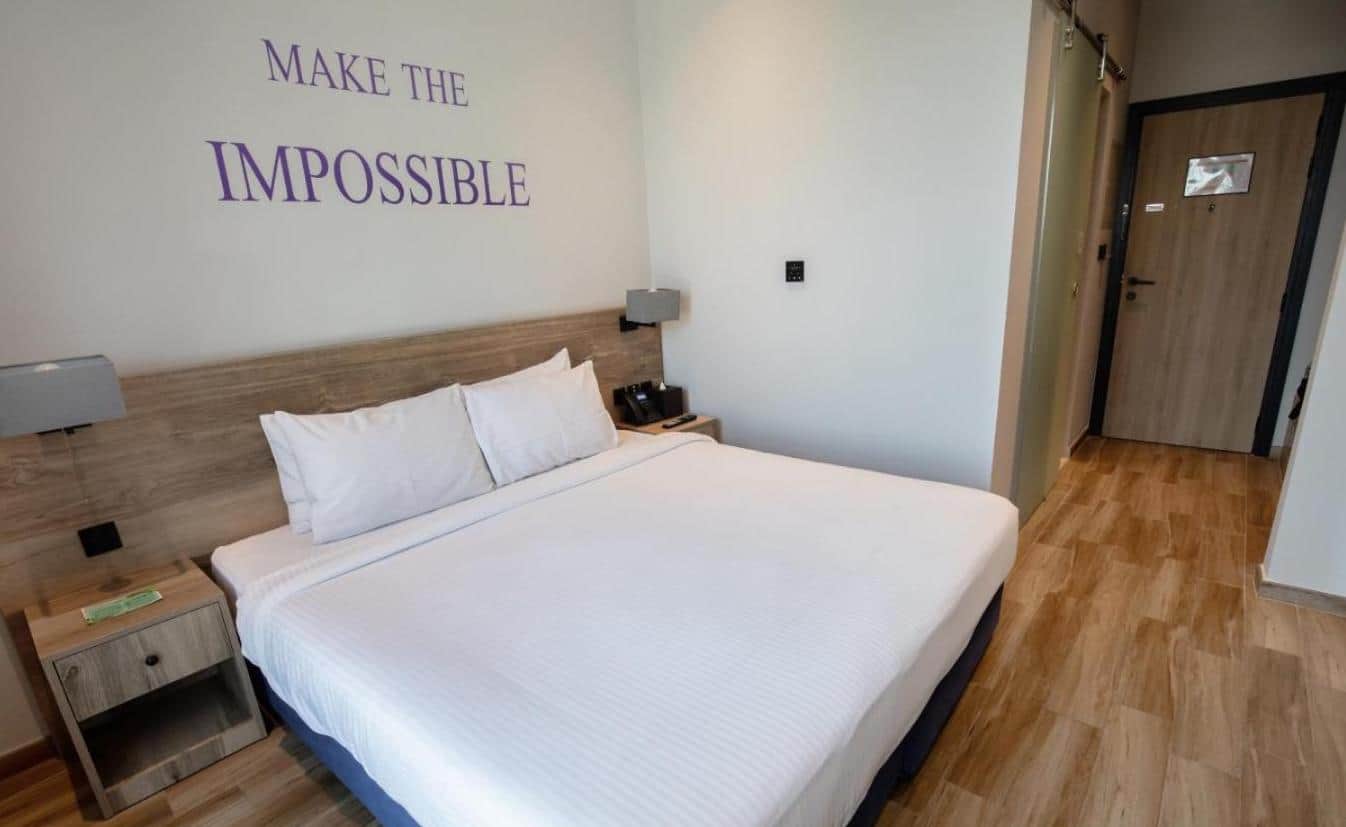 Kingsgate Canal Hotel LLC