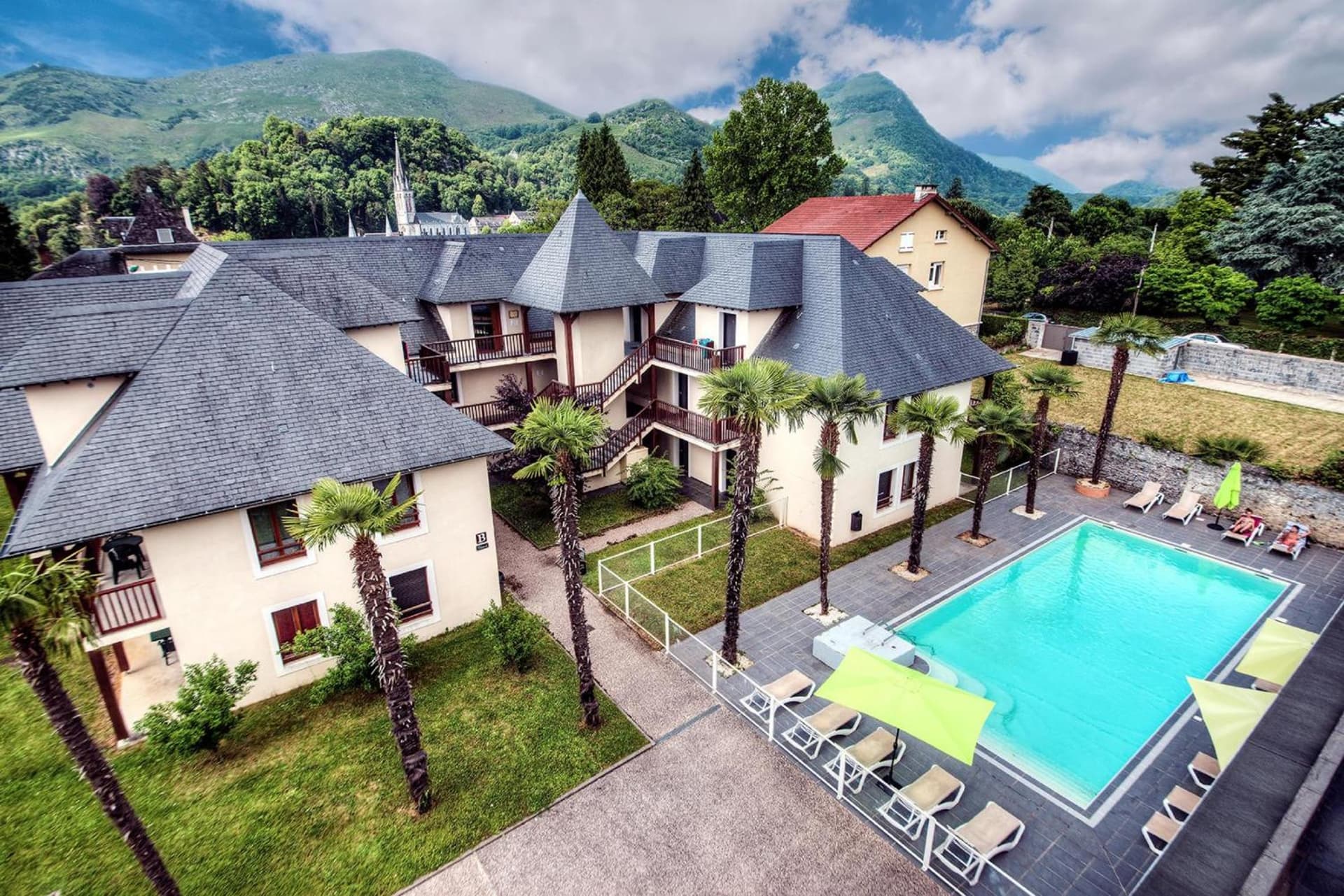 Zenitude Hôtel-Résidences l'Acacia Lourdes