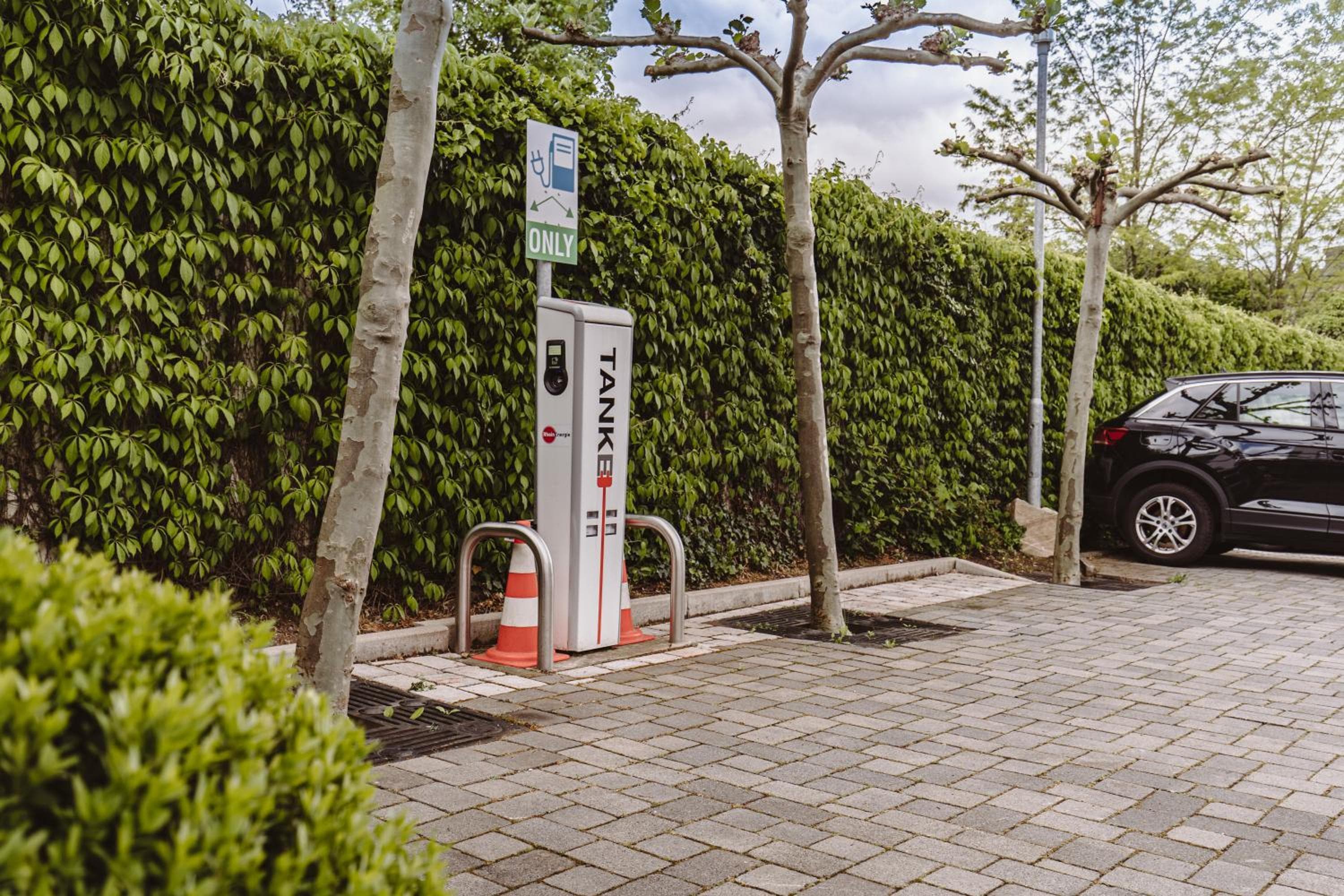 &REPEAT Köln Airport