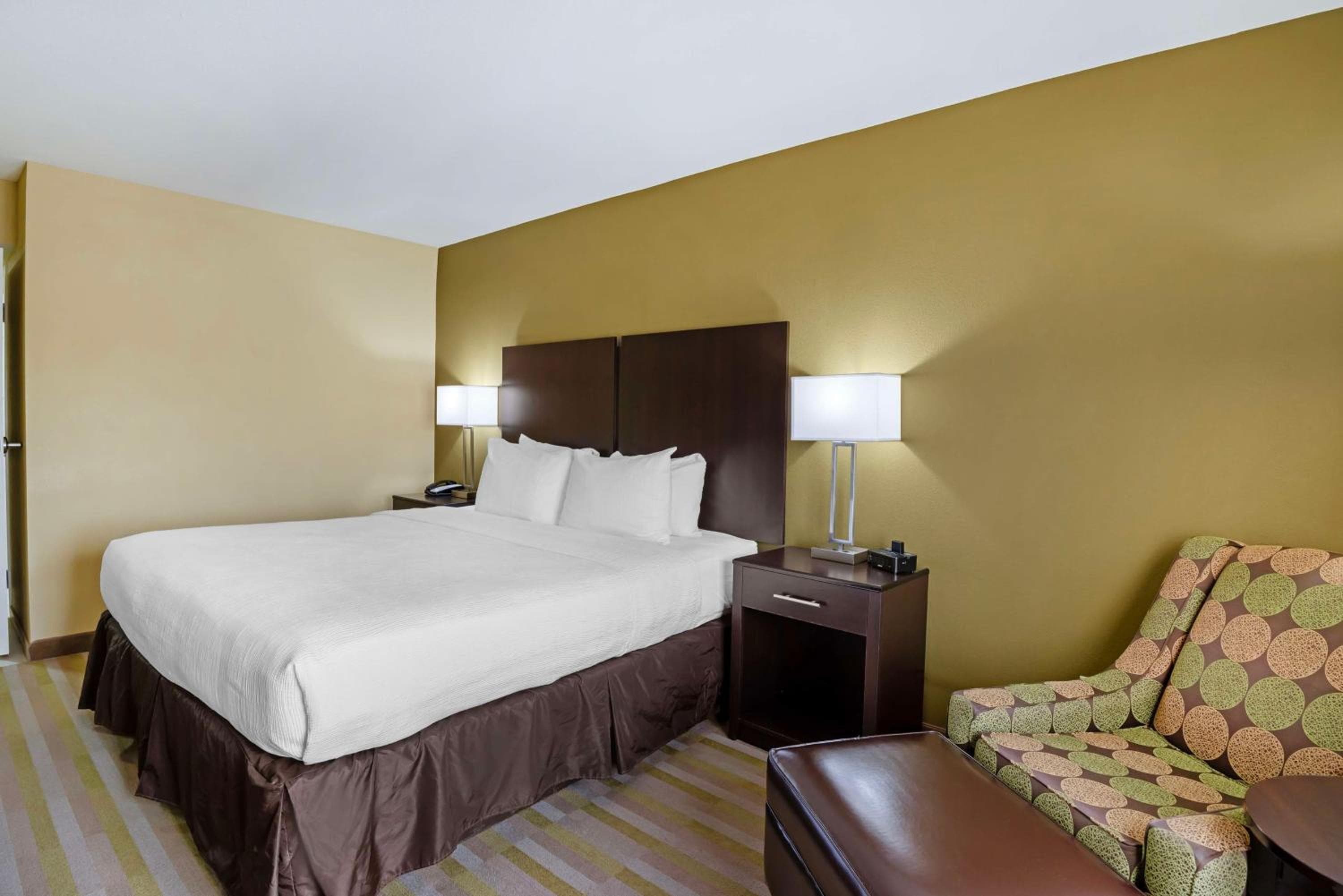 Best Western Plus Thornburg Inn & Suites