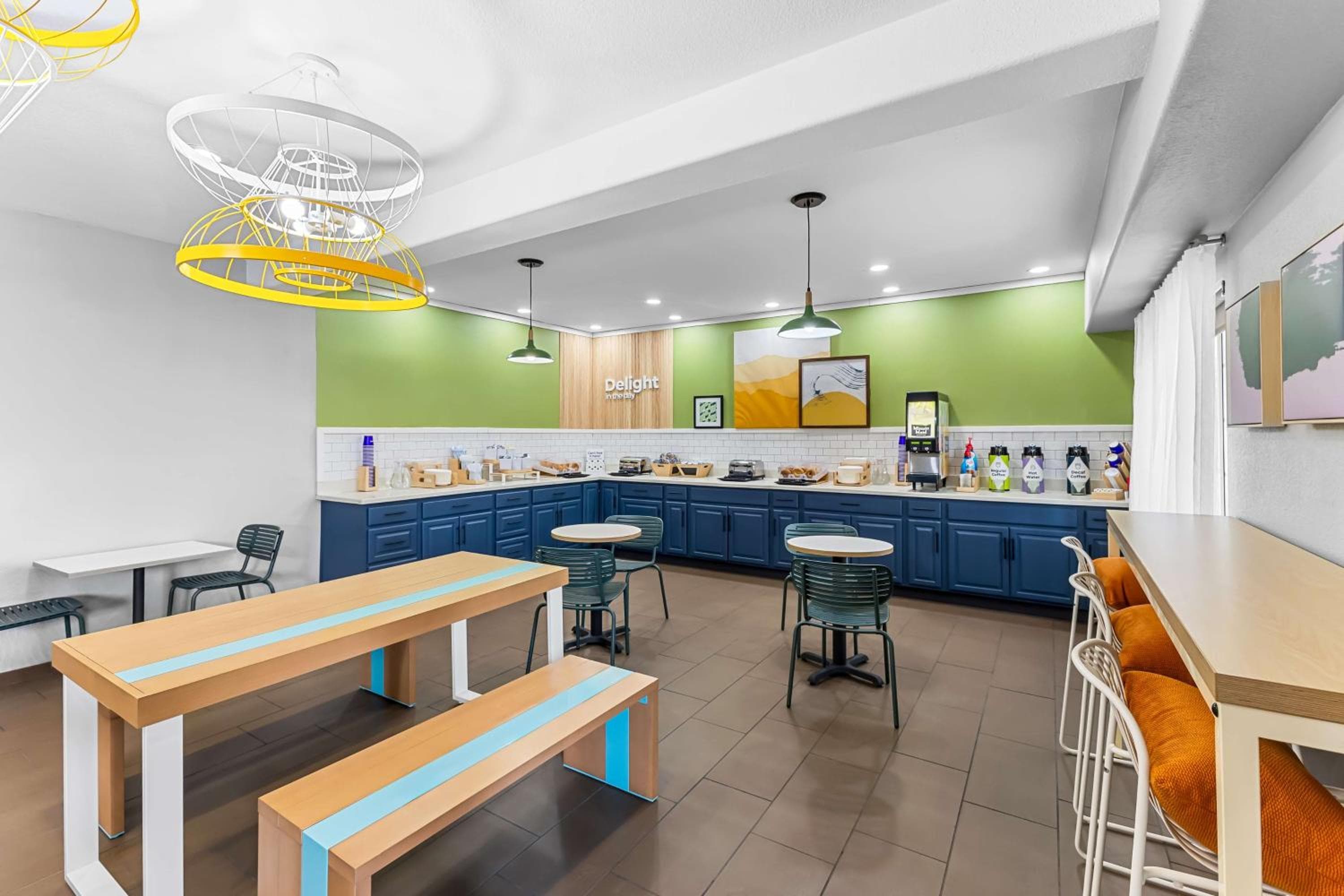 Spark by Hilton Glendale Peoria Phoenix North