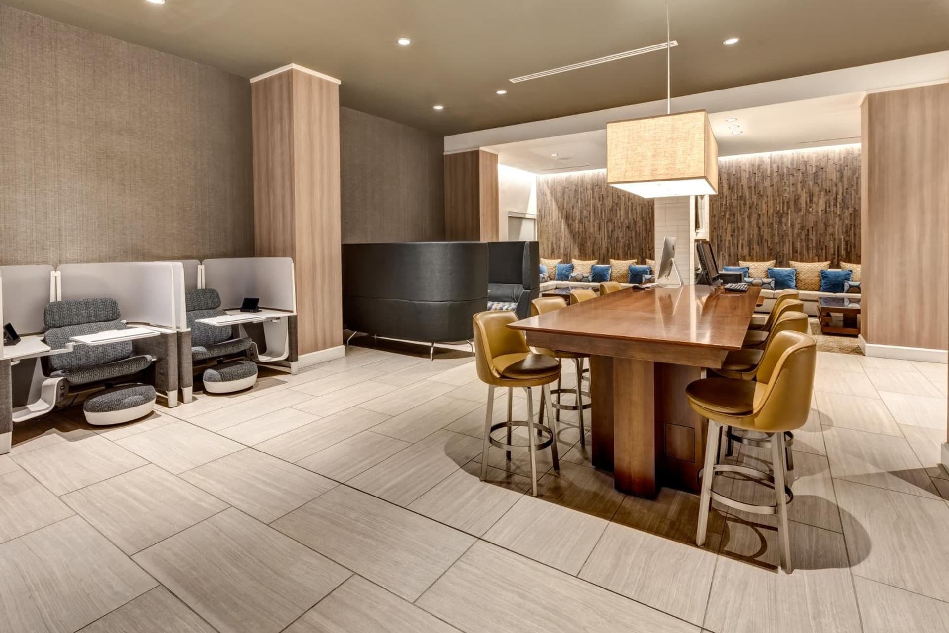 Crowne Plaza Dulles Airport by IHG
