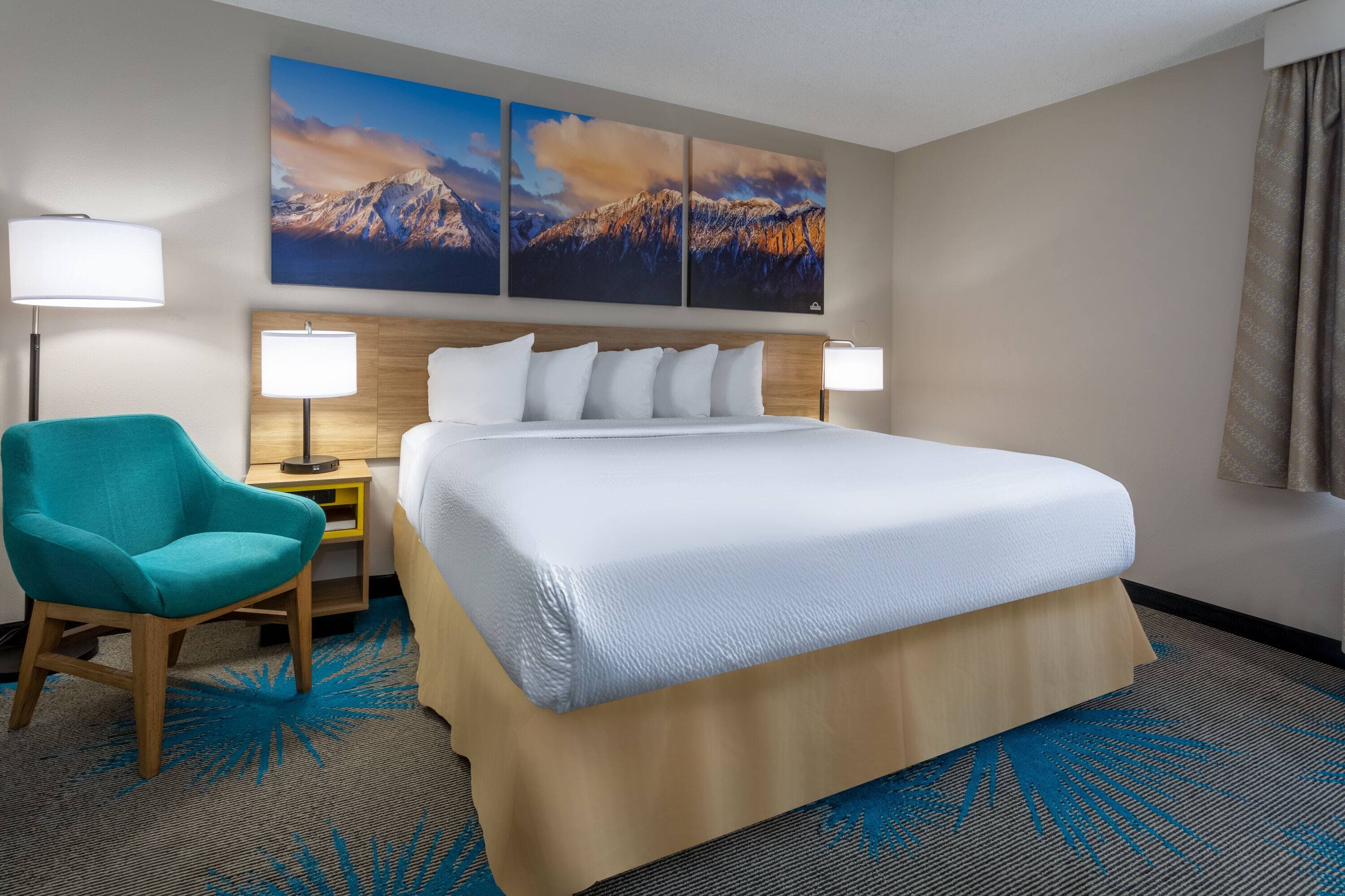 Days Inn & Suites by Wyndham Denver International Airport