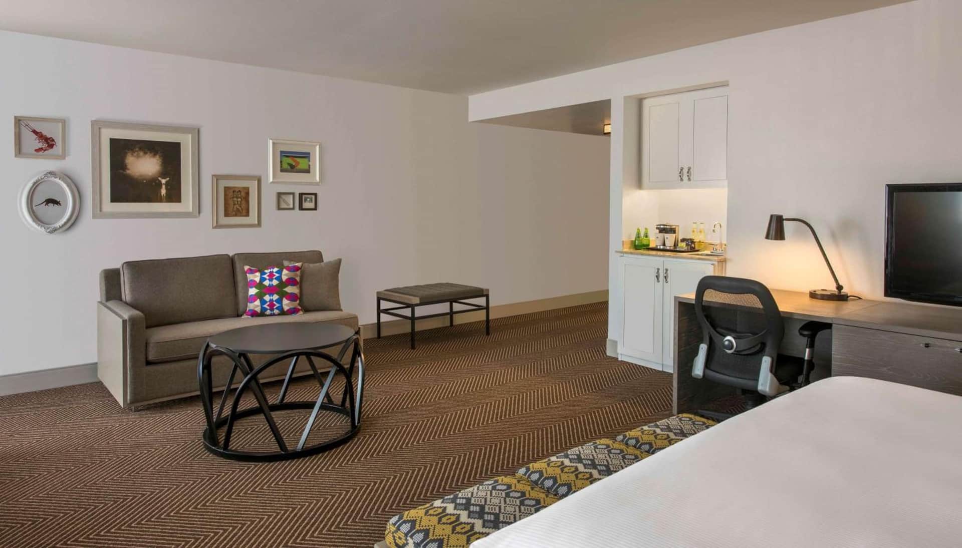 DoubleTree by Hilton Hotel Austin