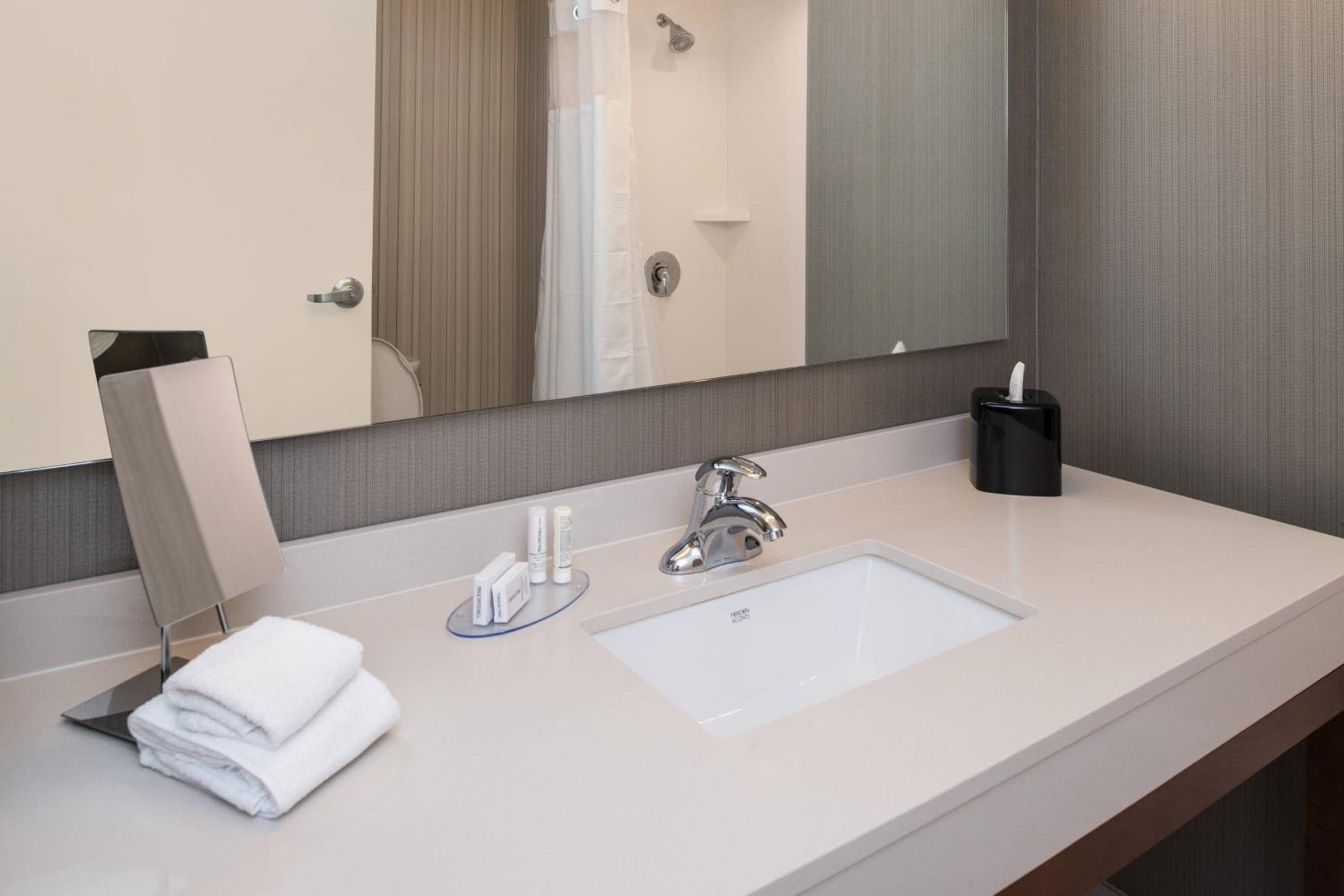 Courtyard by Marriott Detroit Farmington