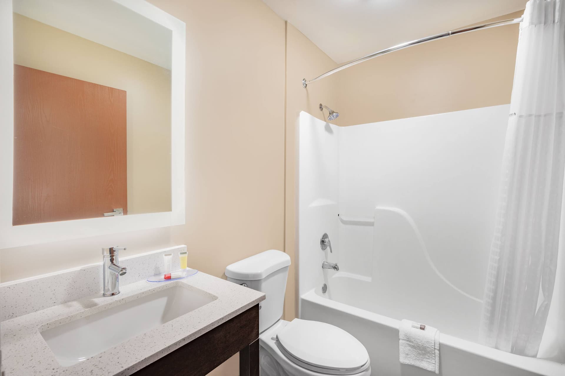 Super 8 by Wyndham Joliet