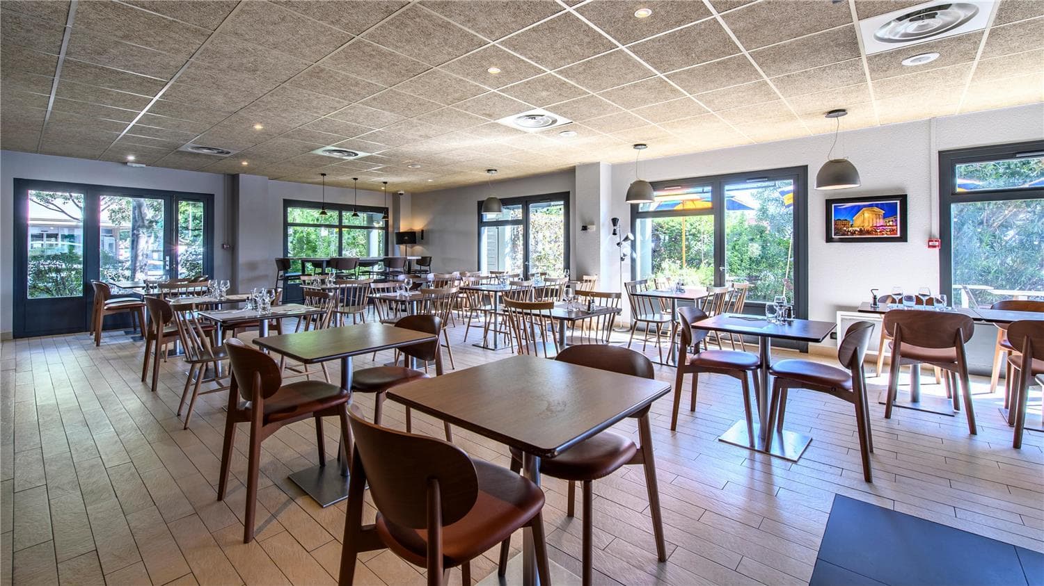 Campanile PRIME - Nîmes Centre