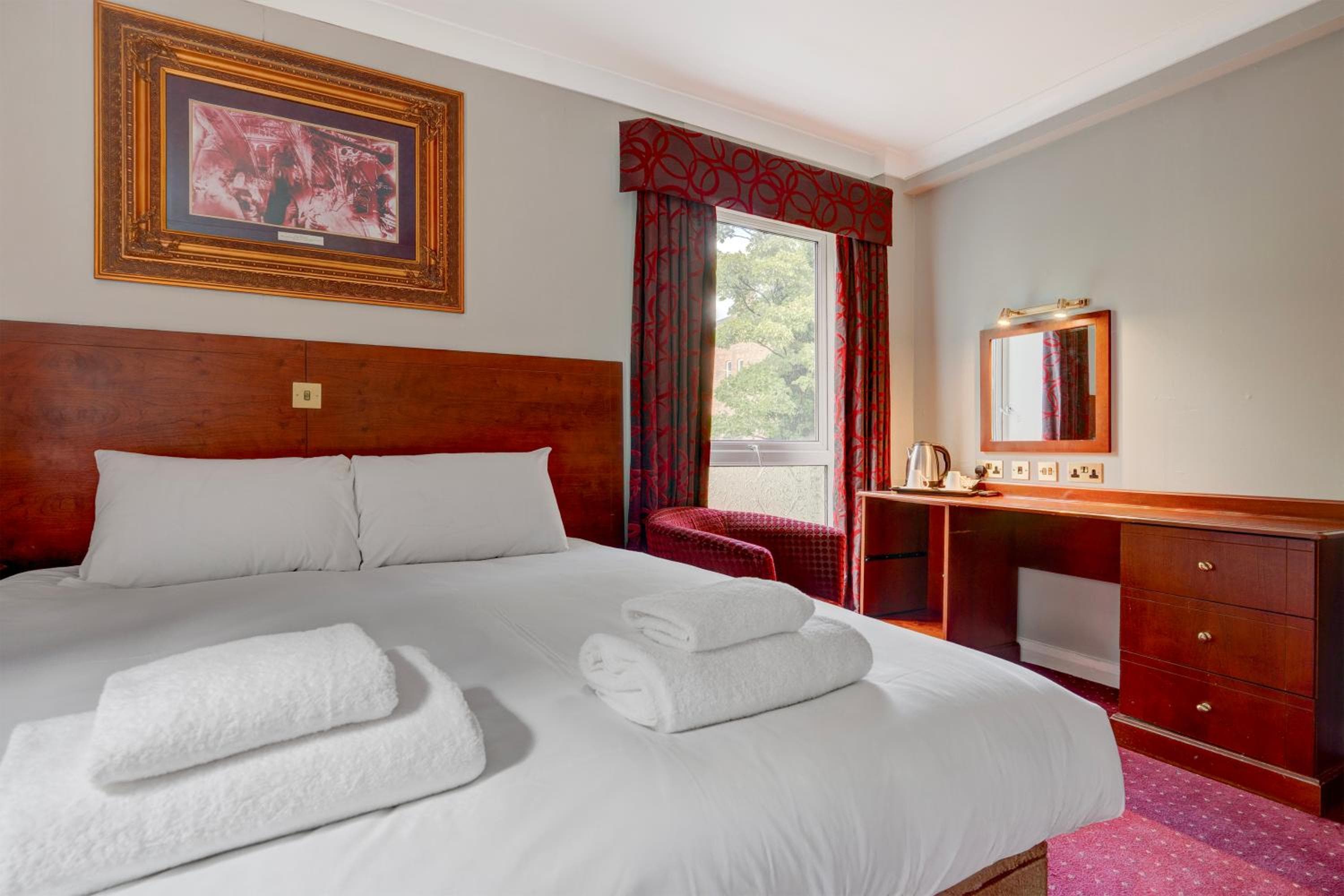 Liverpool Aigburth Sefton Park Hotel By Belvilla