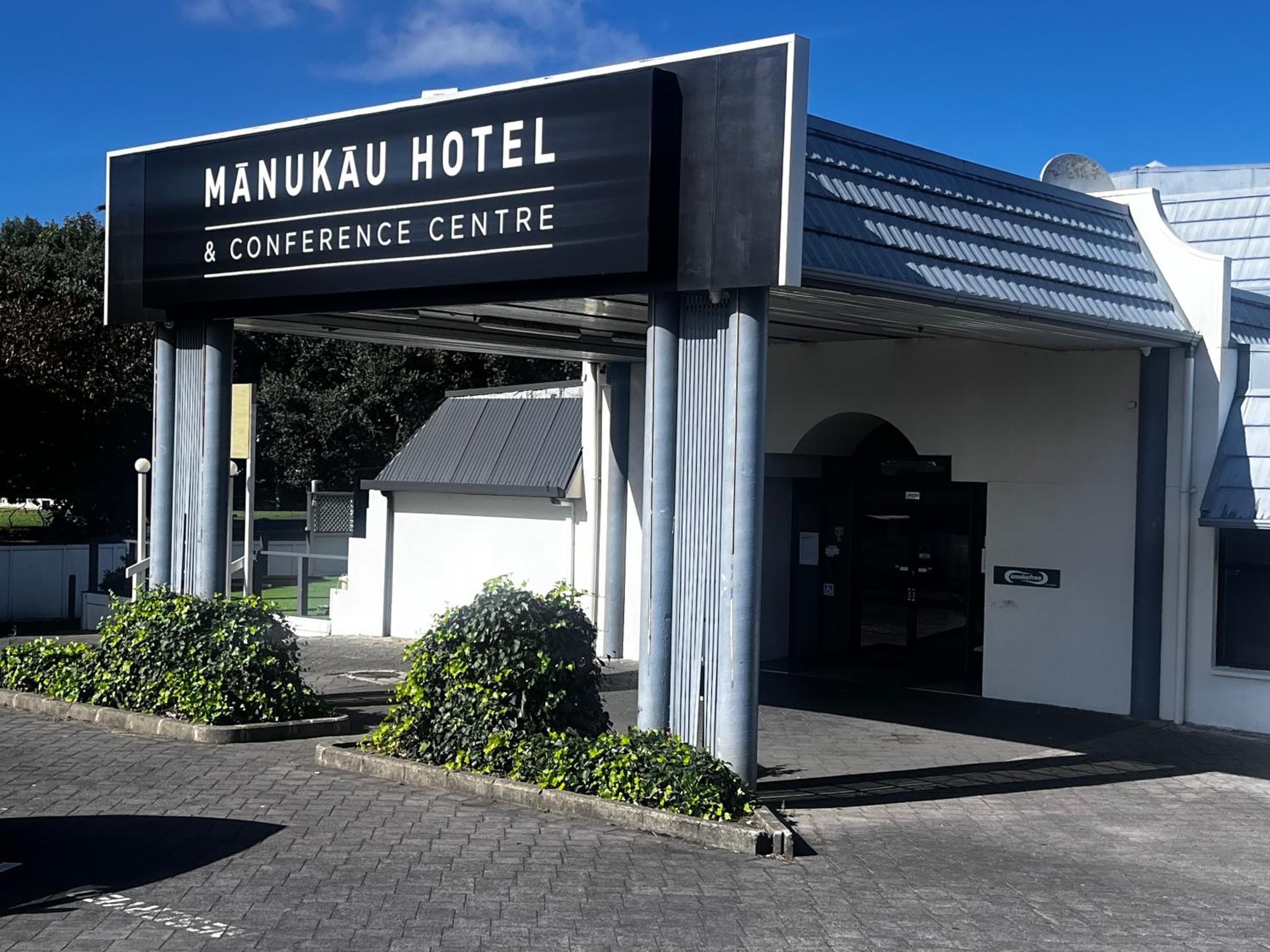 Manukau Hotel & Conference Centre