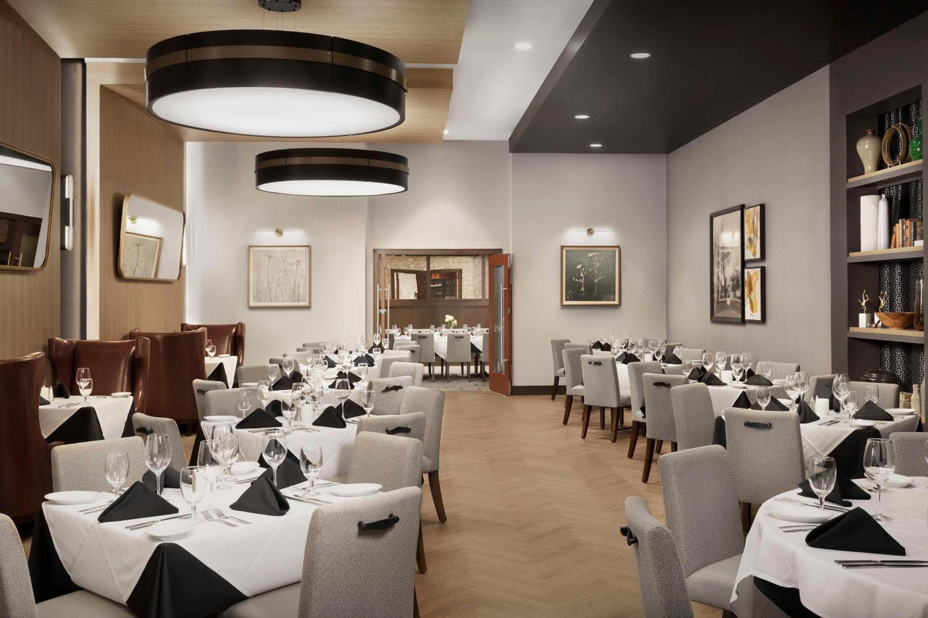 Embassy Suites by Hilton Atlanta Kennesaw Town Center