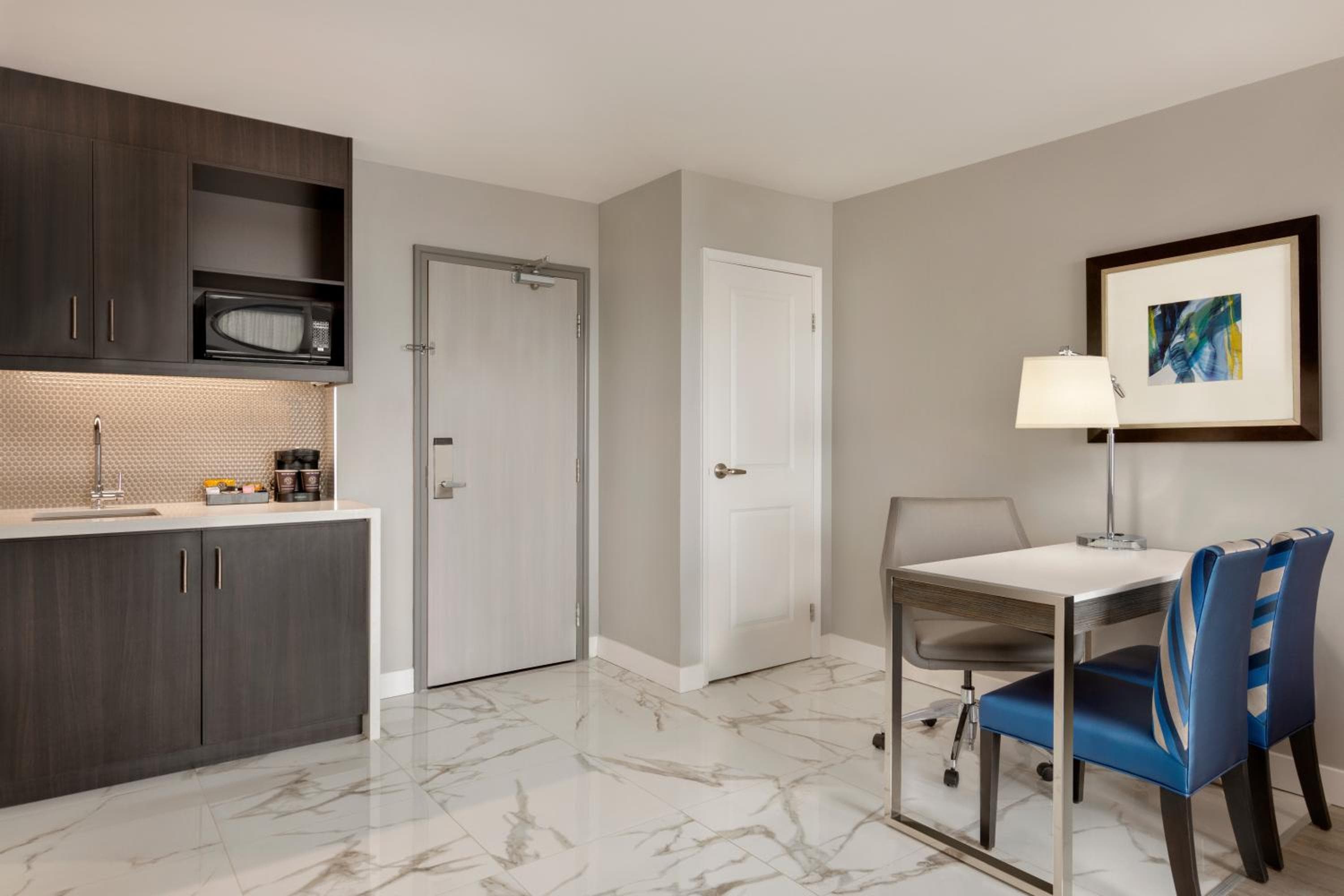 Embassy Suites by Hilton Montreal Airport