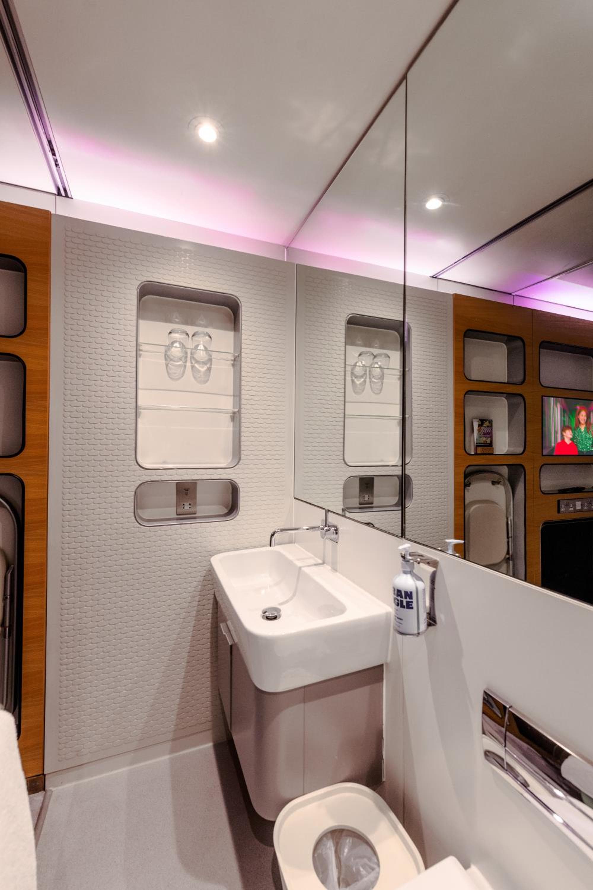 YOTELAIR London Gatwick Airport