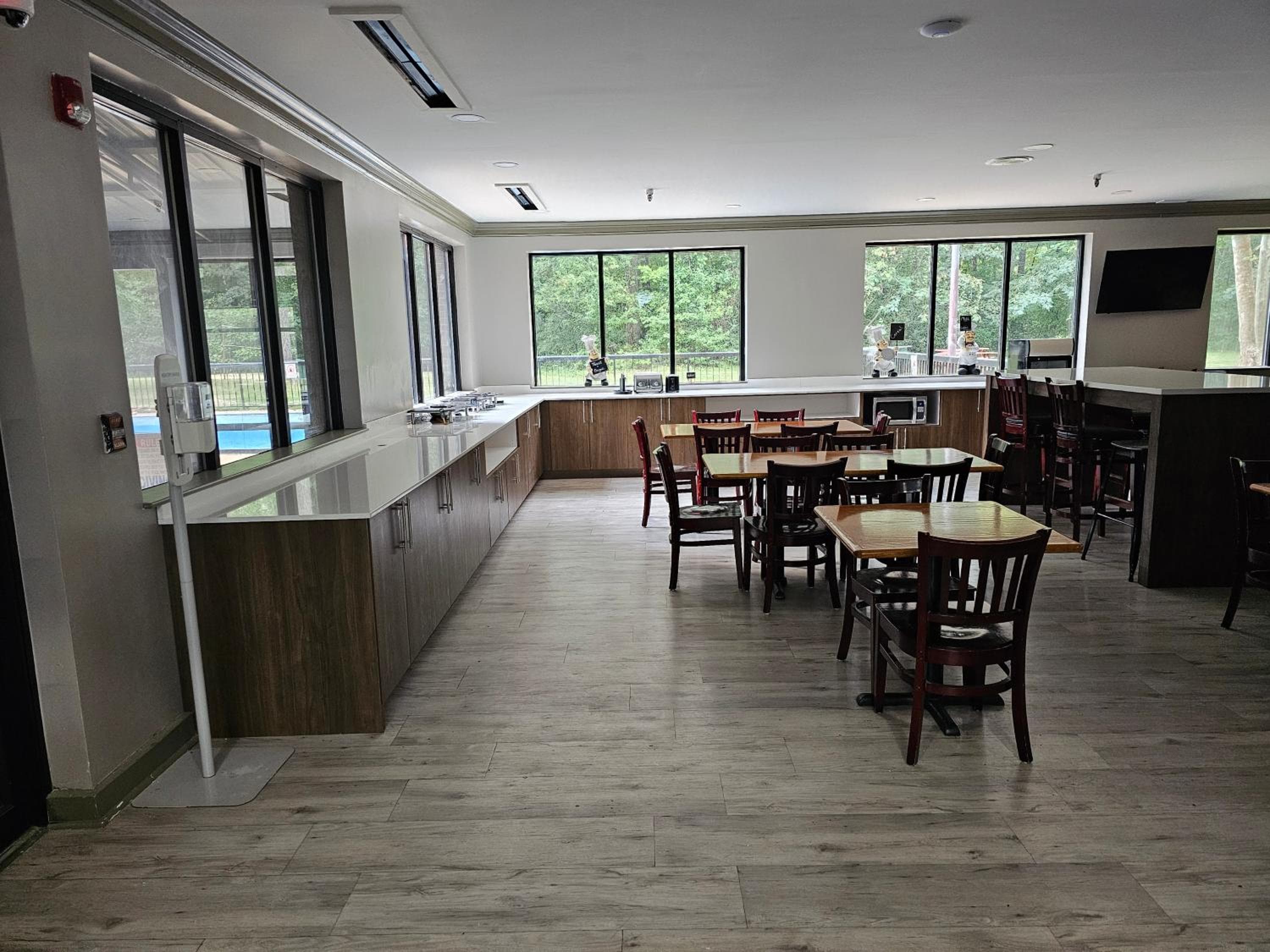 Wyndham Garden Williamsburg Busch Gardens Area