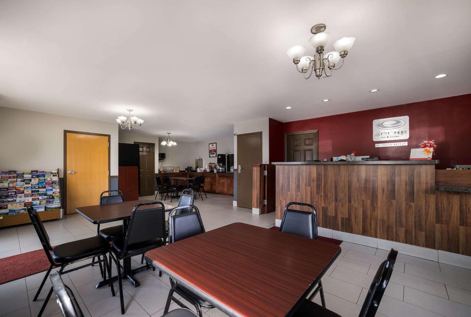 Econo Lodge Inn & Suites Canandaigua - Fingers Lake Area
