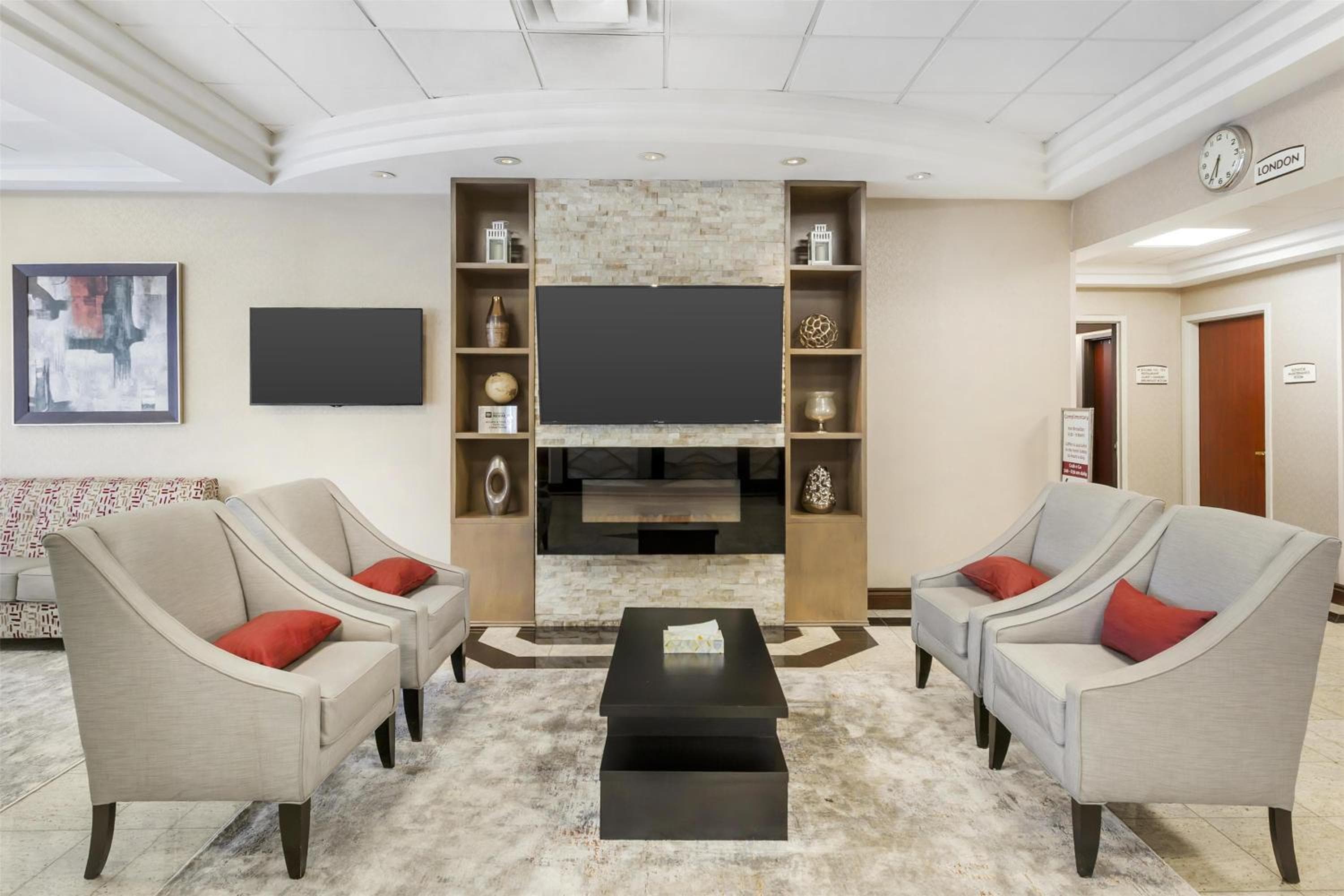 Best Western Plus Travel Hotel Toronto Airport