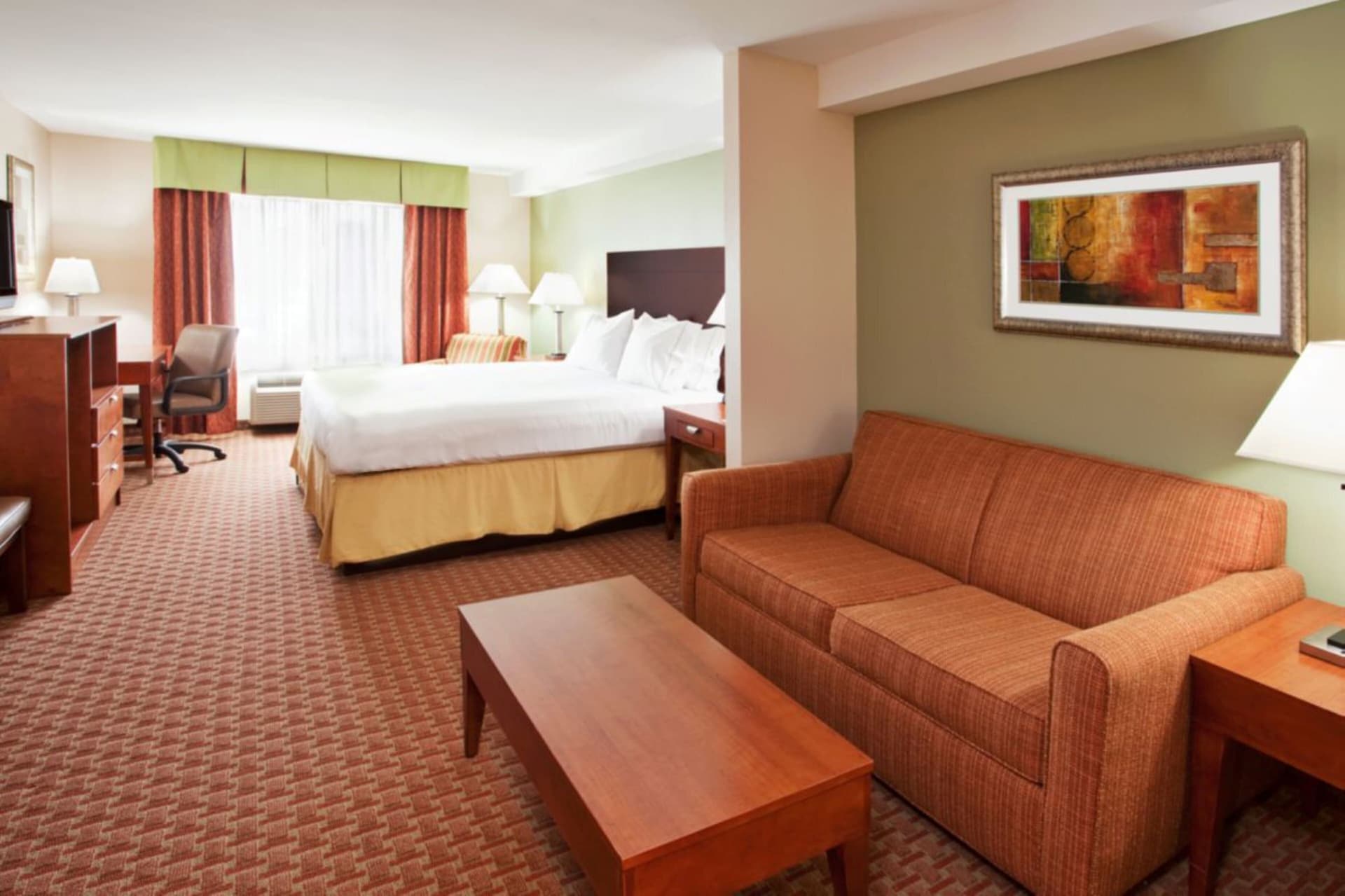Holiday Inn Express & Suites Niagara Falls