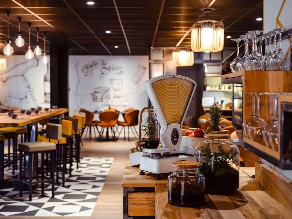 Mercure Lyon Est Chaponnay Hotel